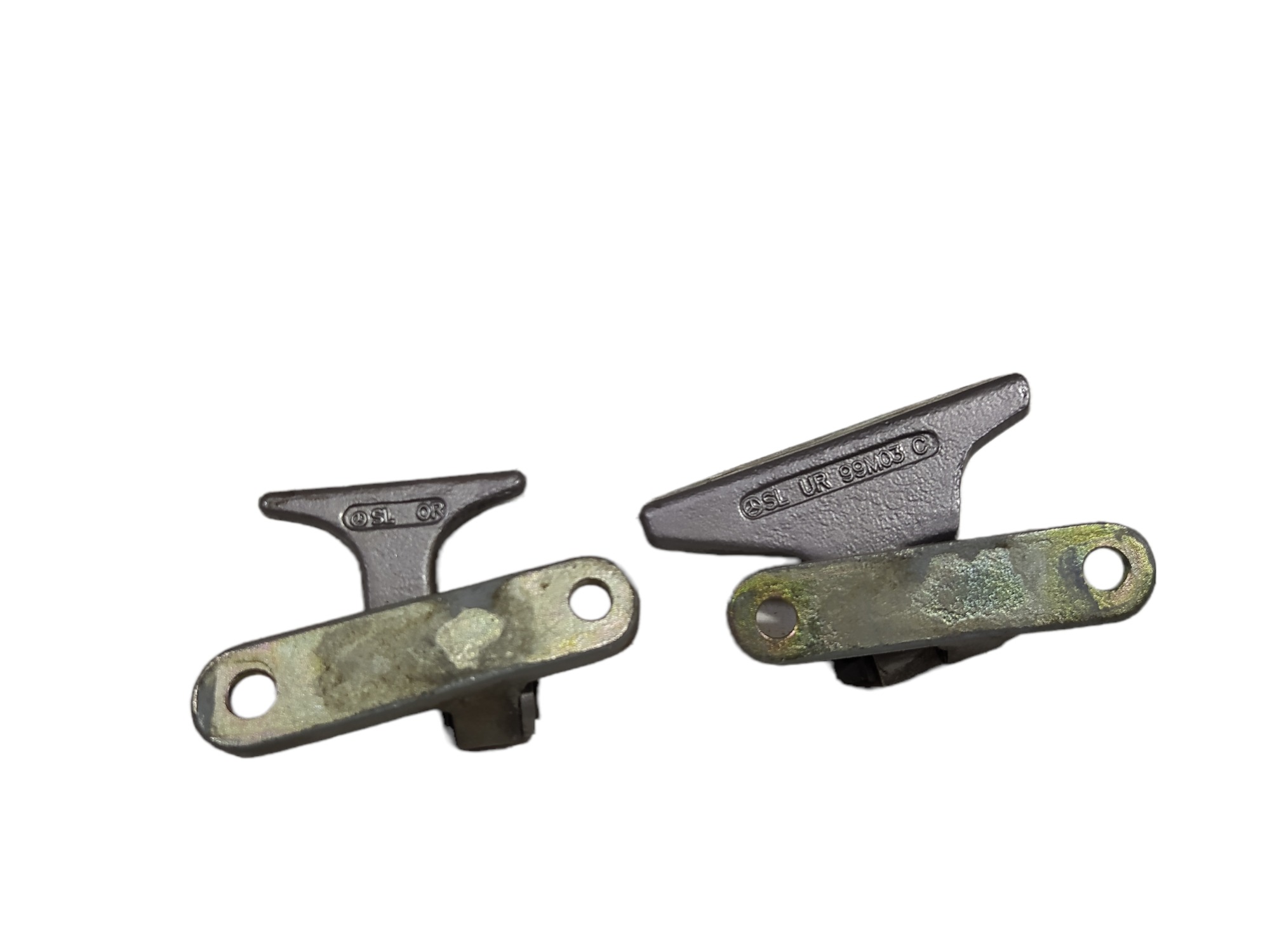 Dobradiça Porta Dianteira Direita Mercedes Benz A160 99 V388 3