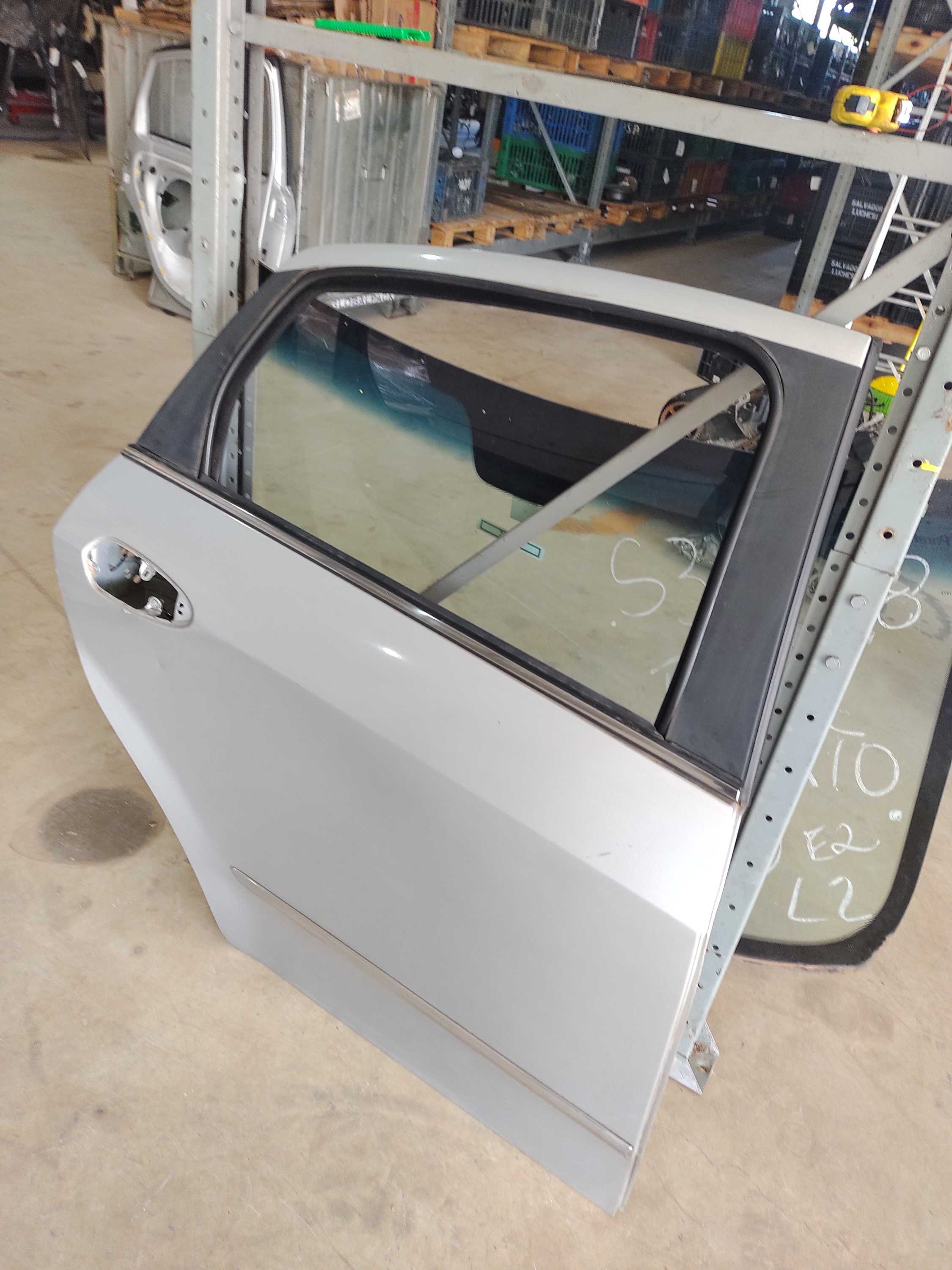 Porta Traseira Direita Fiat Linea Todos Com Nota V325 2