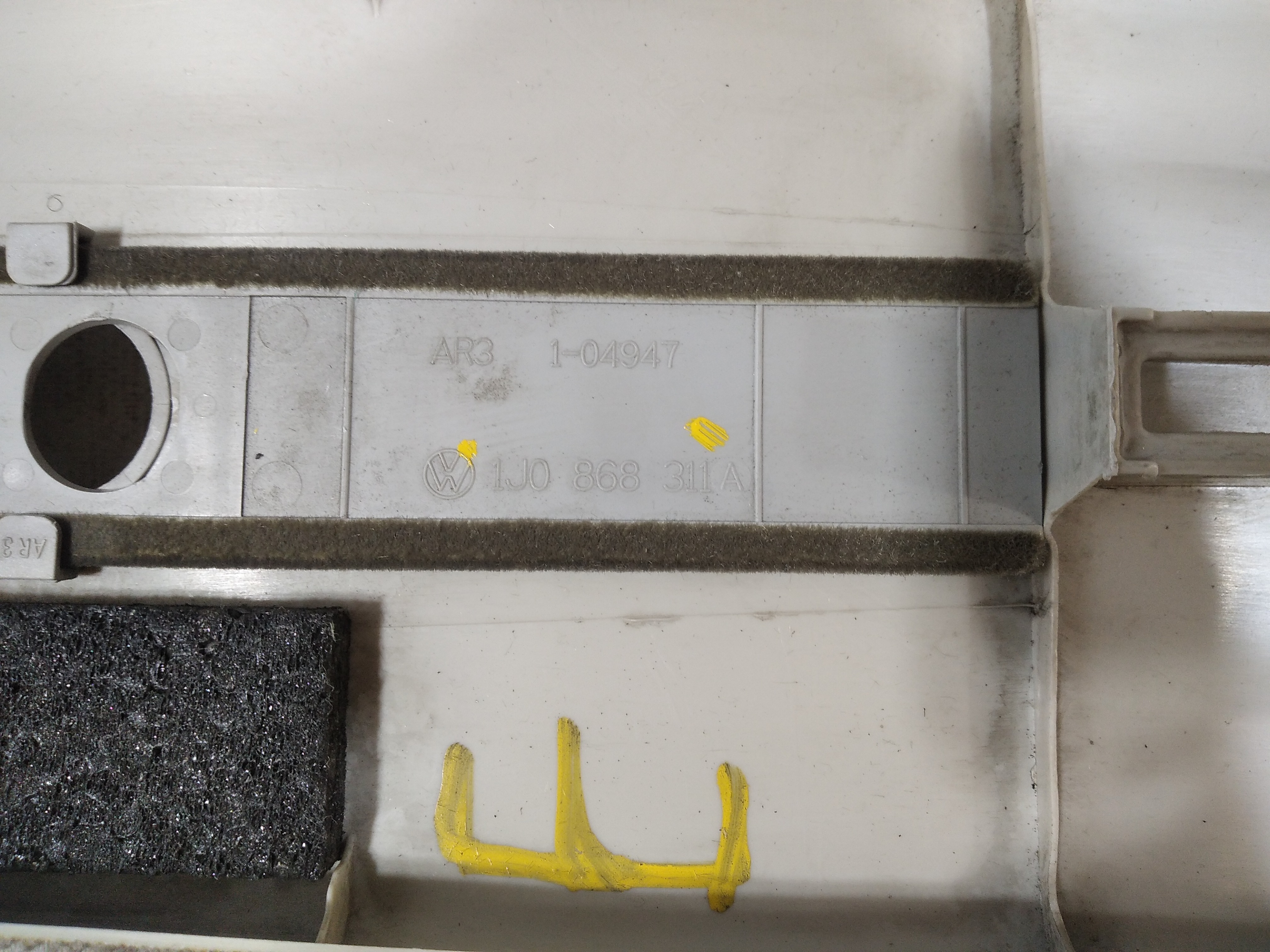 Moldura Coluna Central Esquerdo Vw Golf 99 2010 1j0868311a 8
