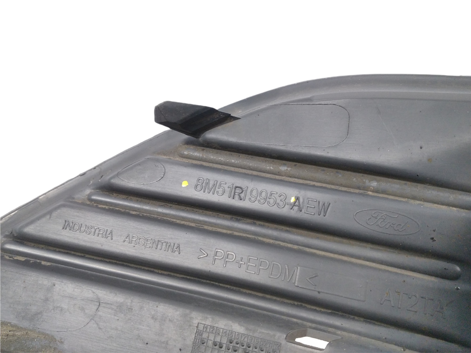Moldura Farol Milha Esquerdo Ford Focus 2009 A 2013 V360 8