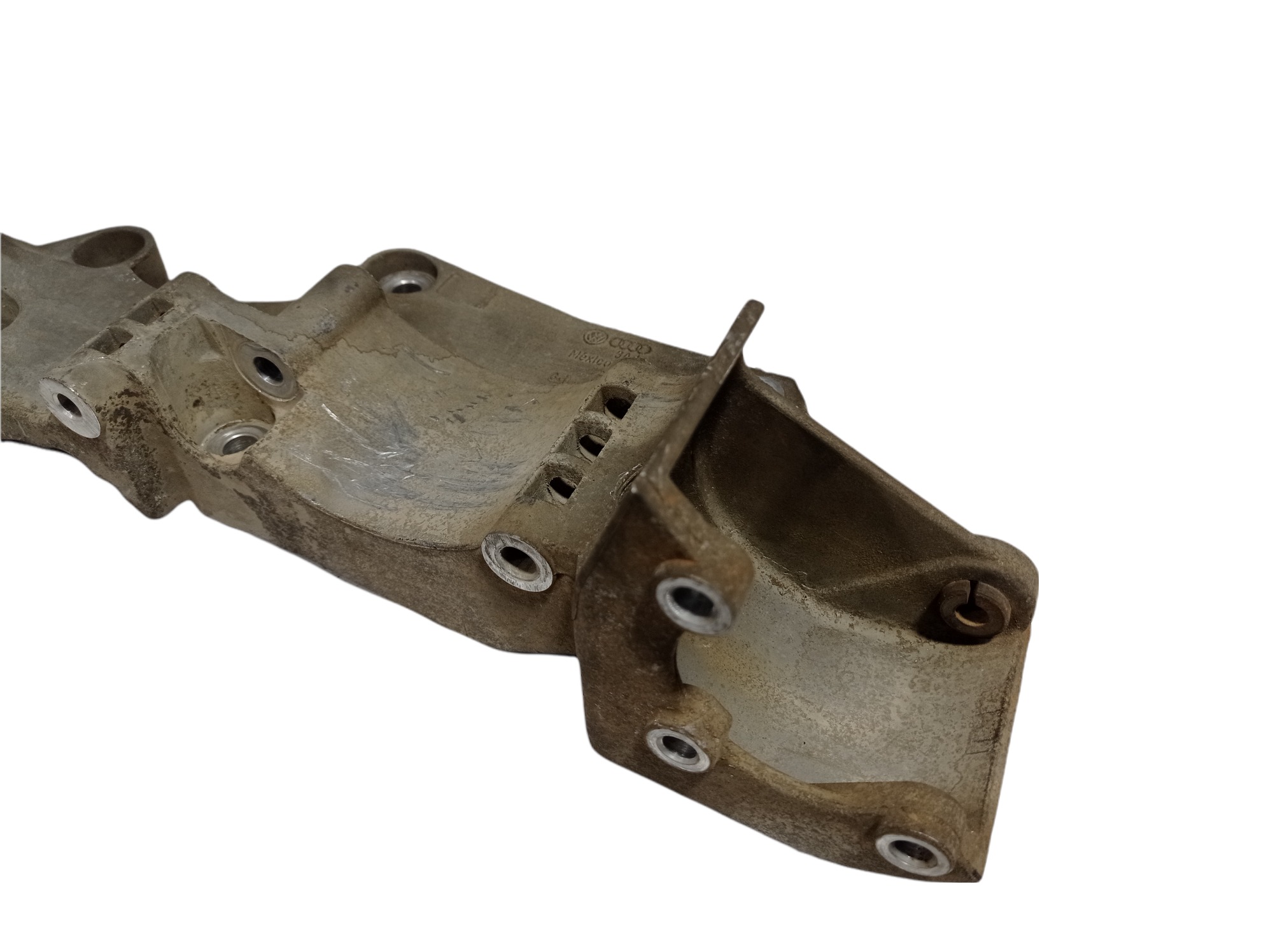 Suporte Compressor Altenador Vw Golf 2.0 V317 06a903143p 4