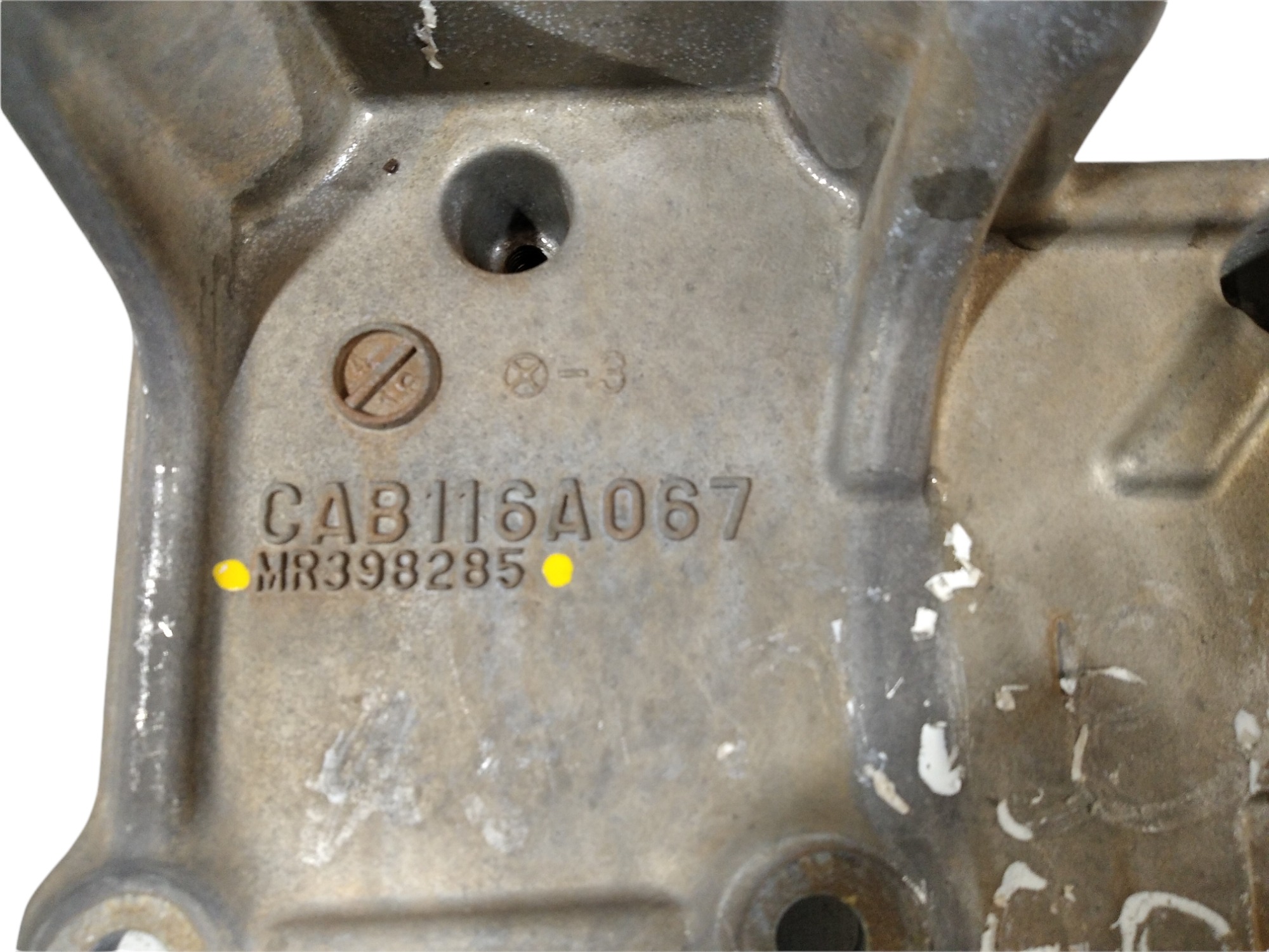 Suporte Compressor Ar Mitsubishi Airtrek 2003 V168 Mr398285 3