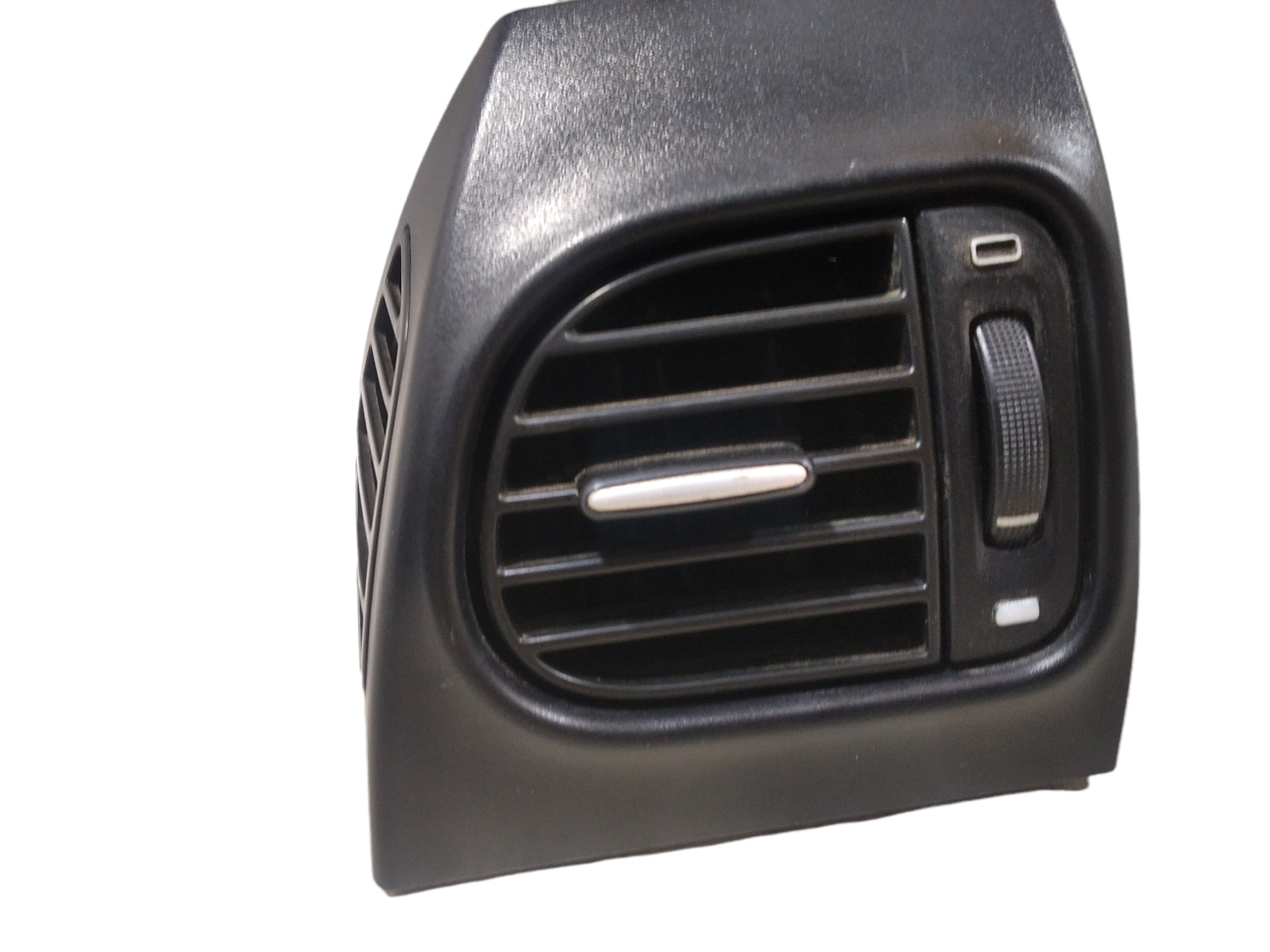 Difusor Ar  Esquerdo Fiat Idea 2014 V355 3702021 2