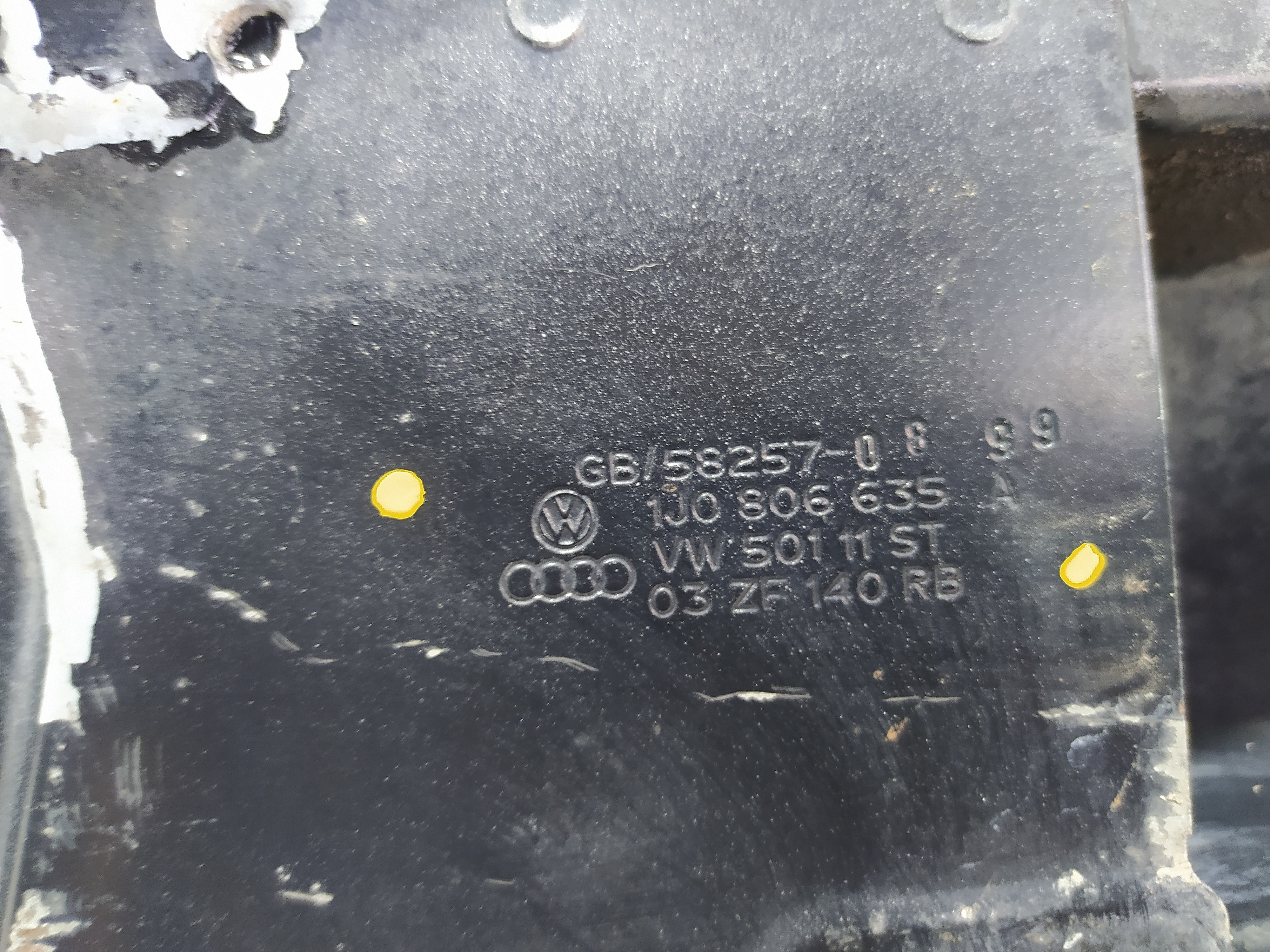 Alma Parachoque Dianteiro Vw Golf 2.0 2000 1j0806635a V478 8
