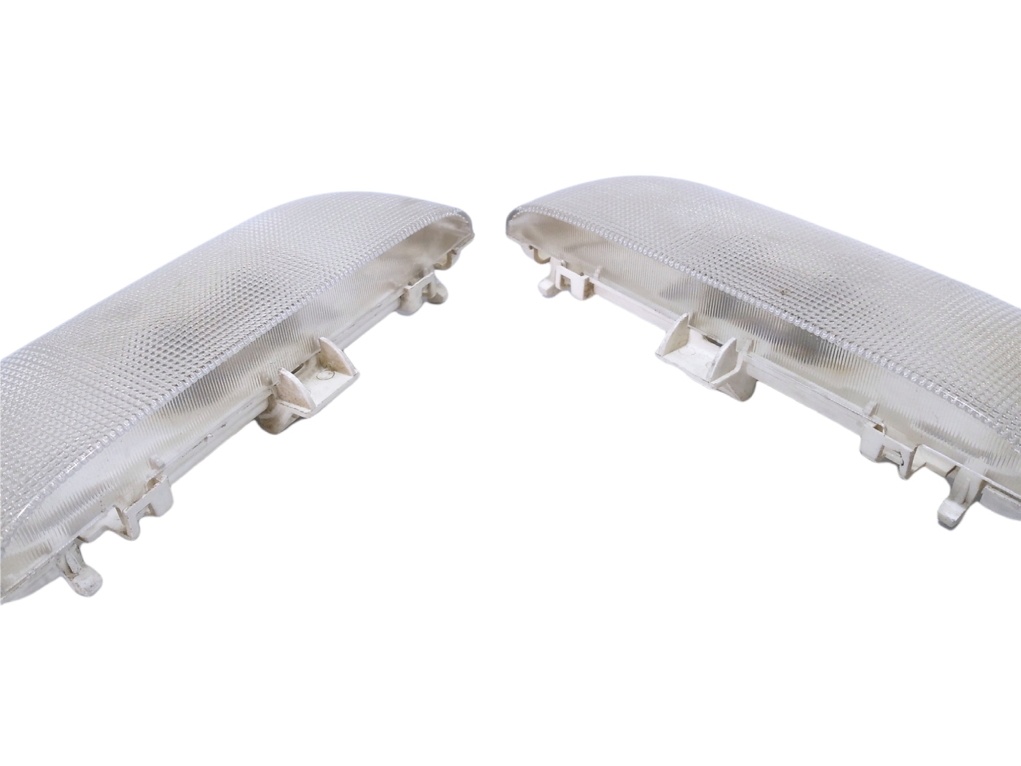 Luz Cortesia Tampa Traseira Chrysler Grand Caravan 2005 V368 3