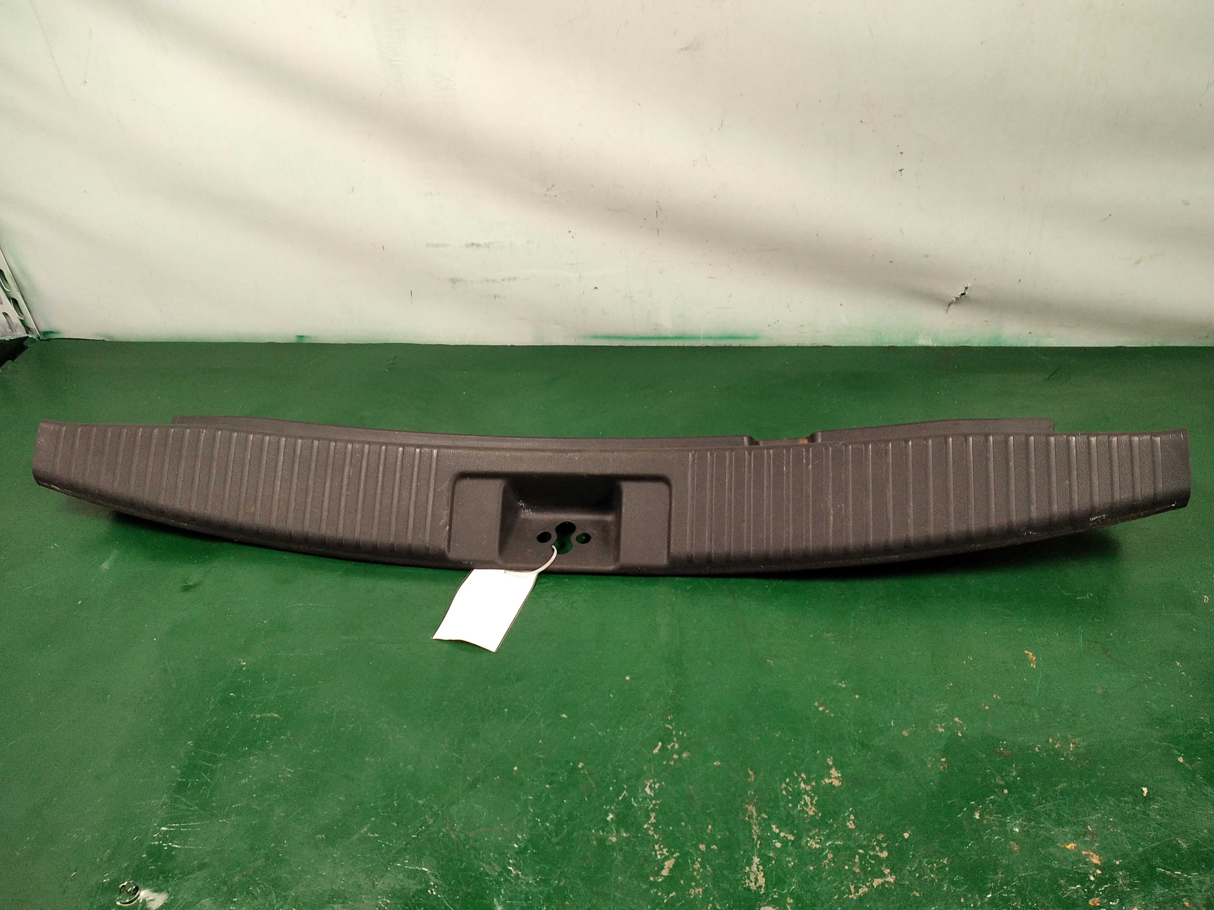Acabamento Soleira Porta Malas Honda Hrv 17 A 2021 V322 4
