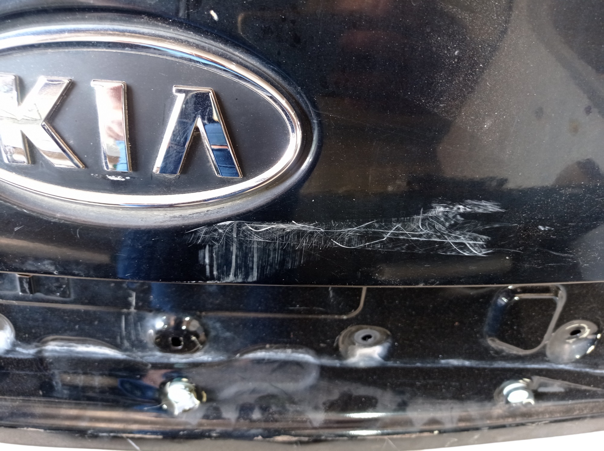 Tampa Traseira Porta Malas Kia Cadenza 2013 V547 Preto 7