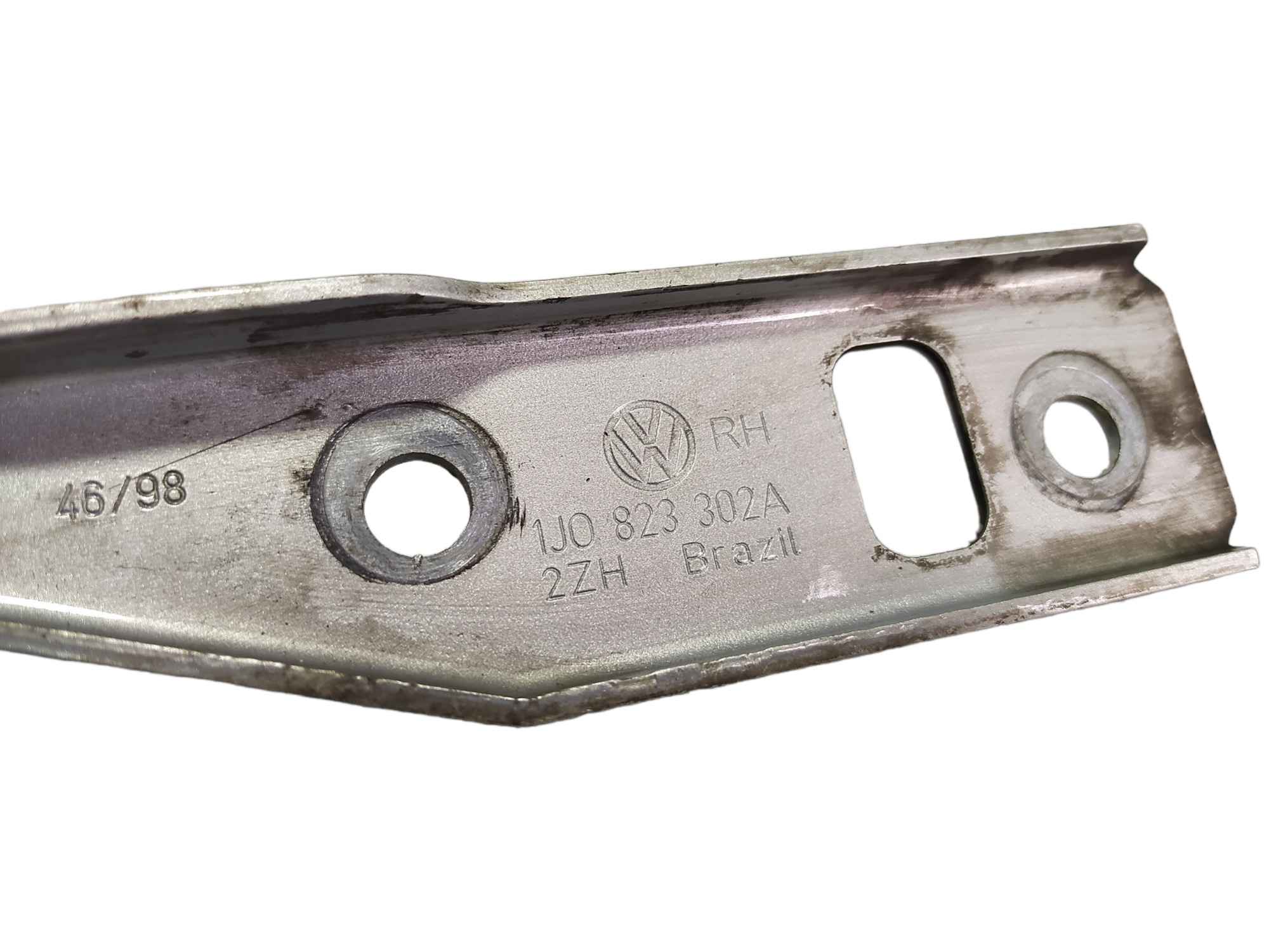Dobradiça Direita Capo Vw Golf 2.0 2000 1j0823302a V478 9