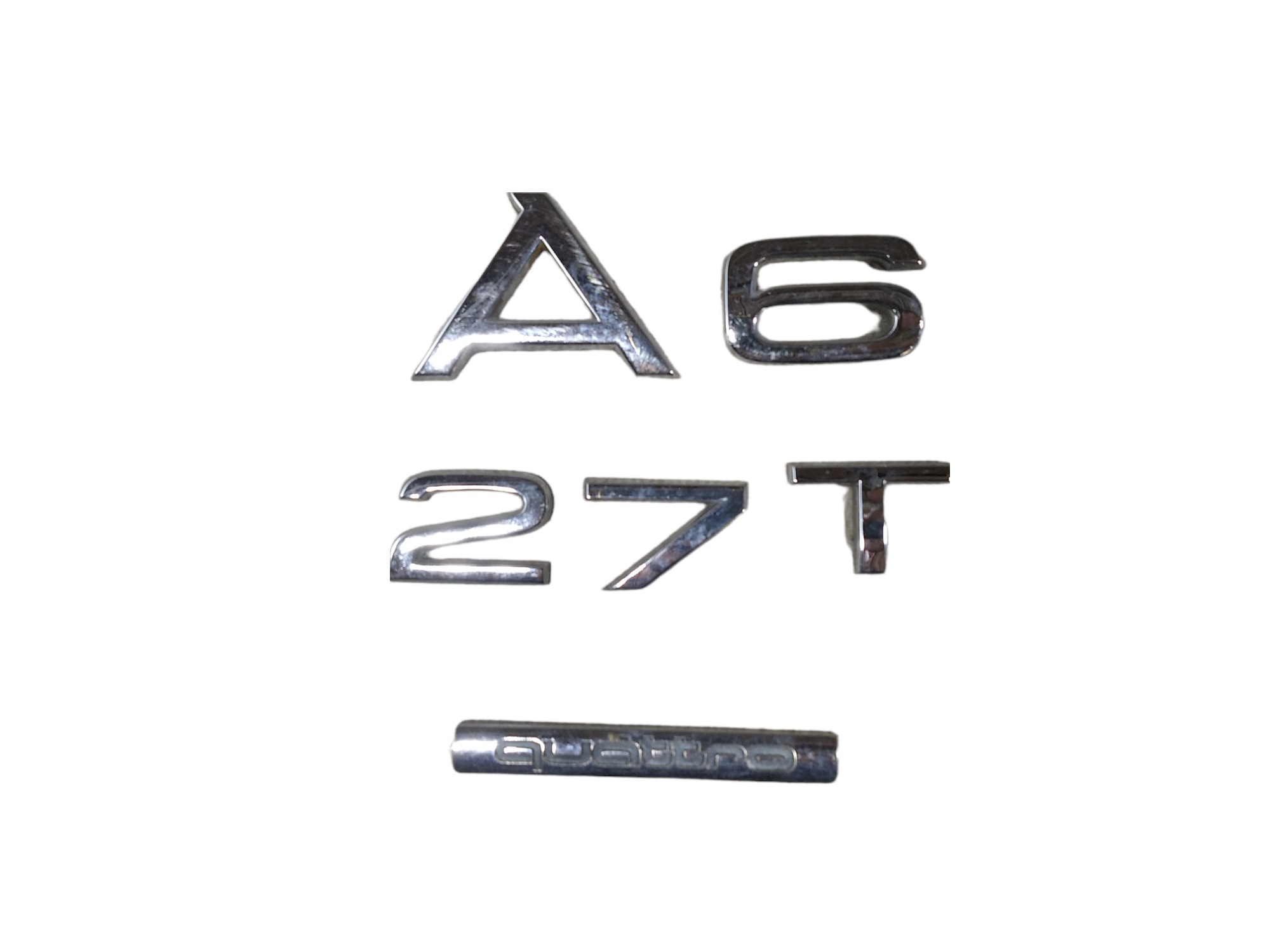 Emblema Tampa Traseira Audi A6 2001 2.7 V261 Prata 3