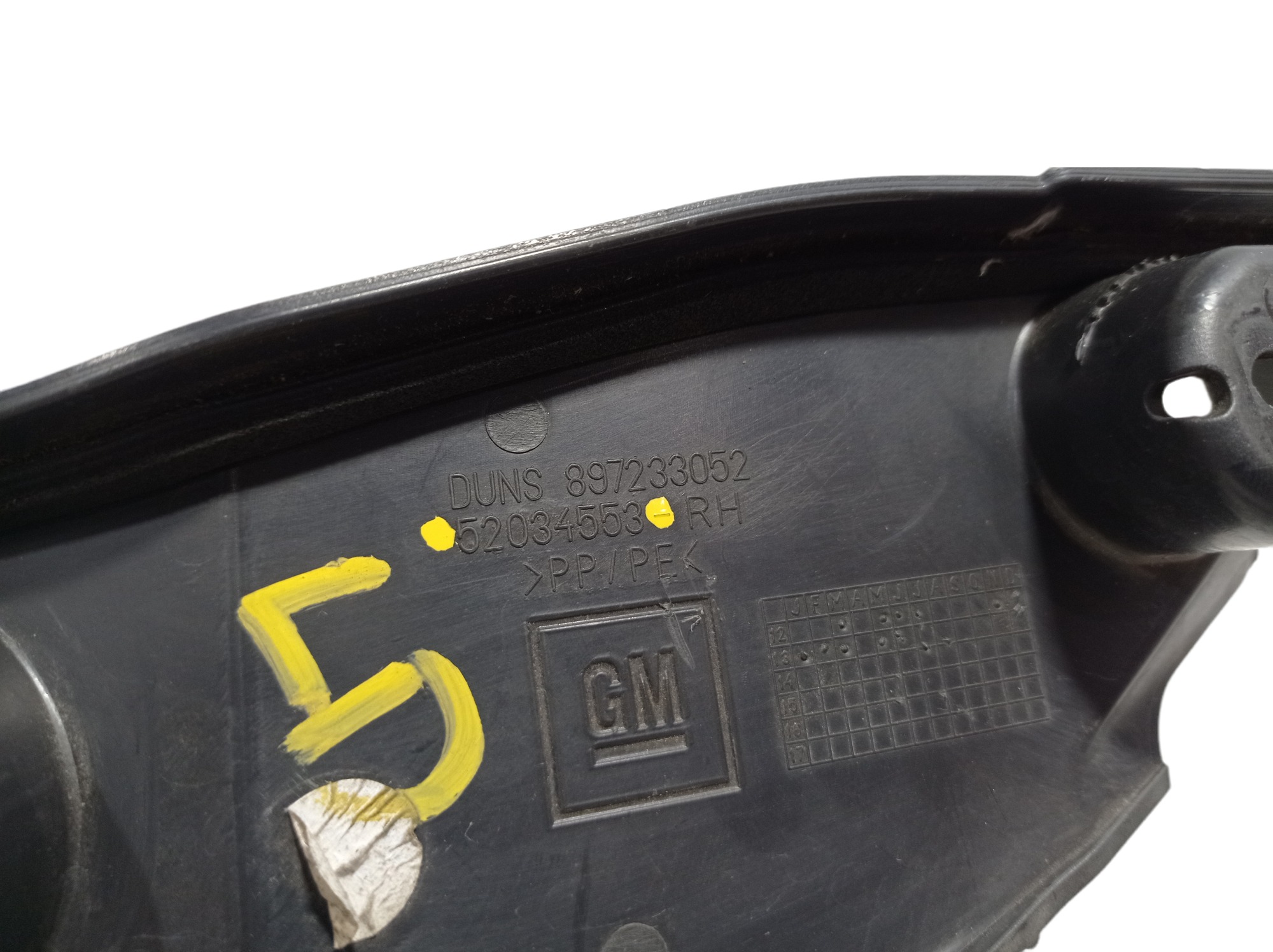 Acabamento Paralama Direito Gm Spin 2013 52034553 V318 Preto 7