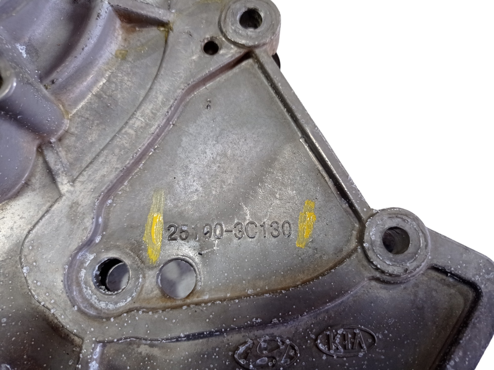Bomba De Água Kia Cadenza 2010 A 2014 V547 6