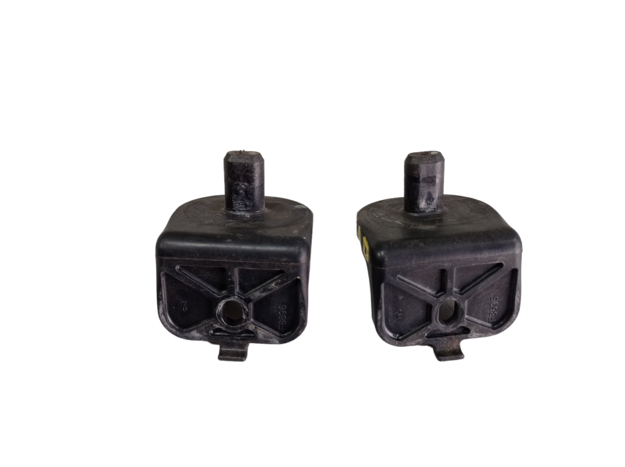 Suporte Do Radiador Chrysler Grand Caravan 3.3 2006 V487 3