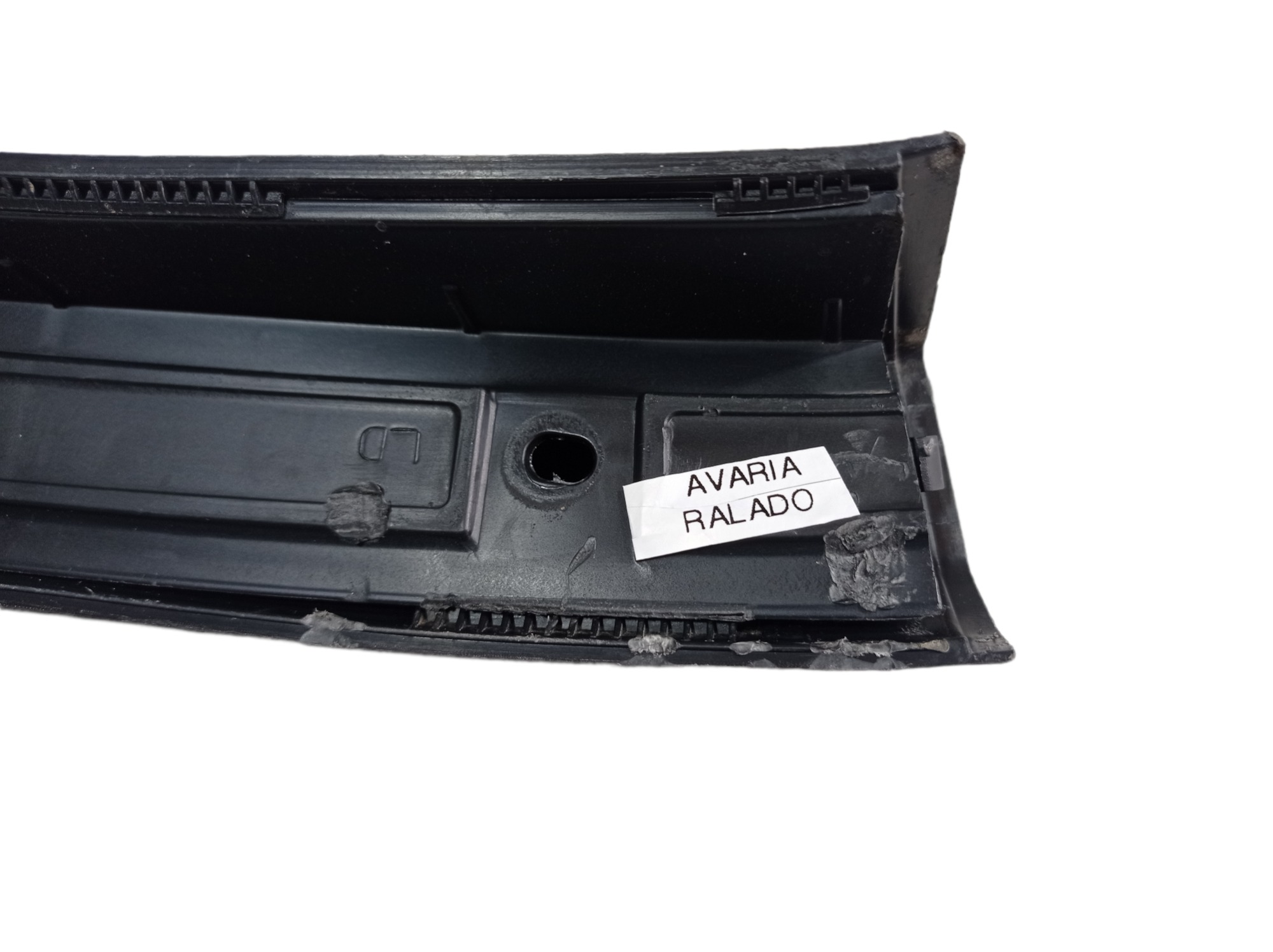 Moldura Central Luz Freio Vw Saveiro Cross 2020 V467 8