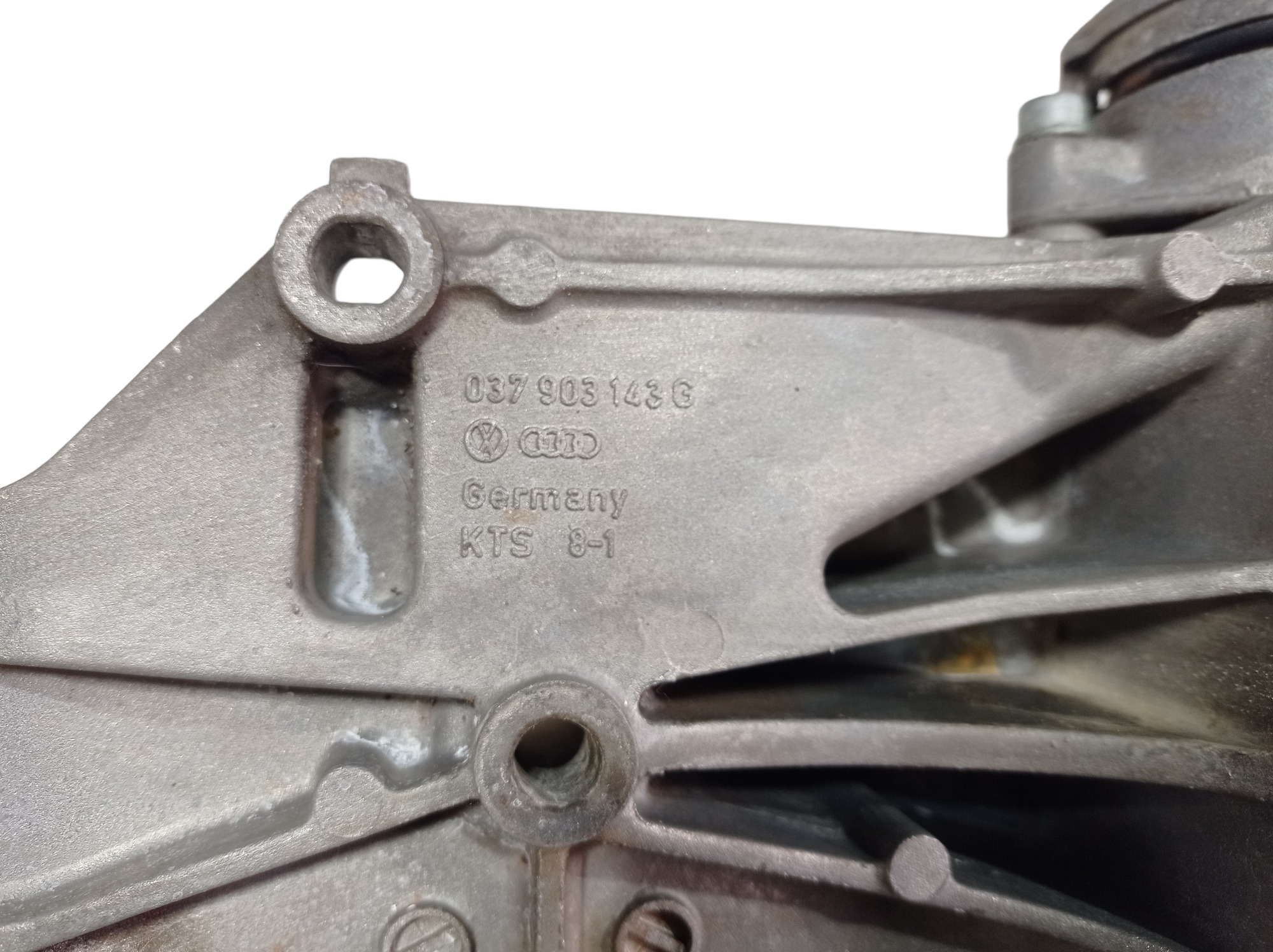 Suporte Compressor Alternador Vw Golf Polo 1999 037903143g 5