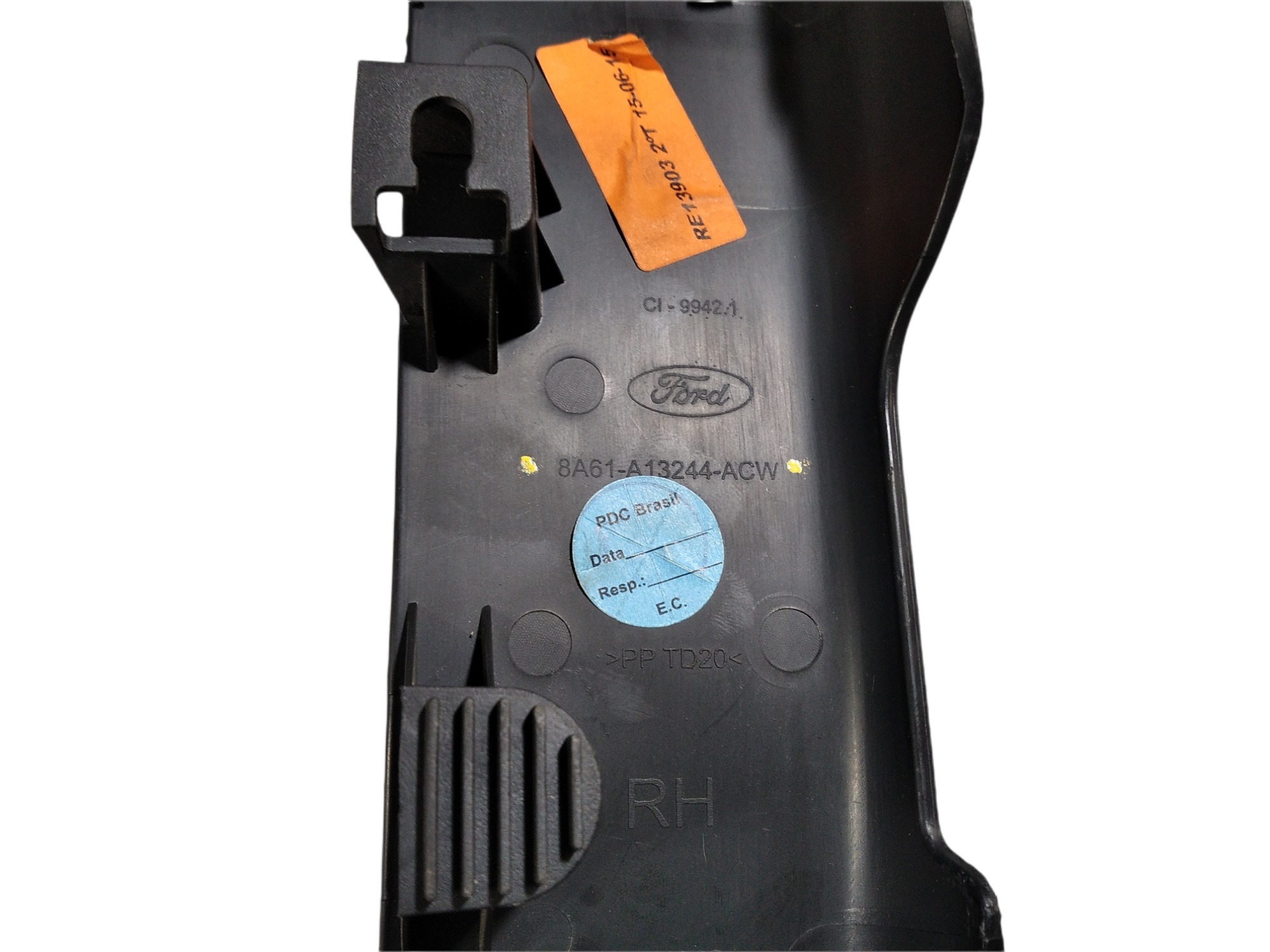 Soleira Traseira Direita Ford New Fiesta V270 8a61a13244acw 5