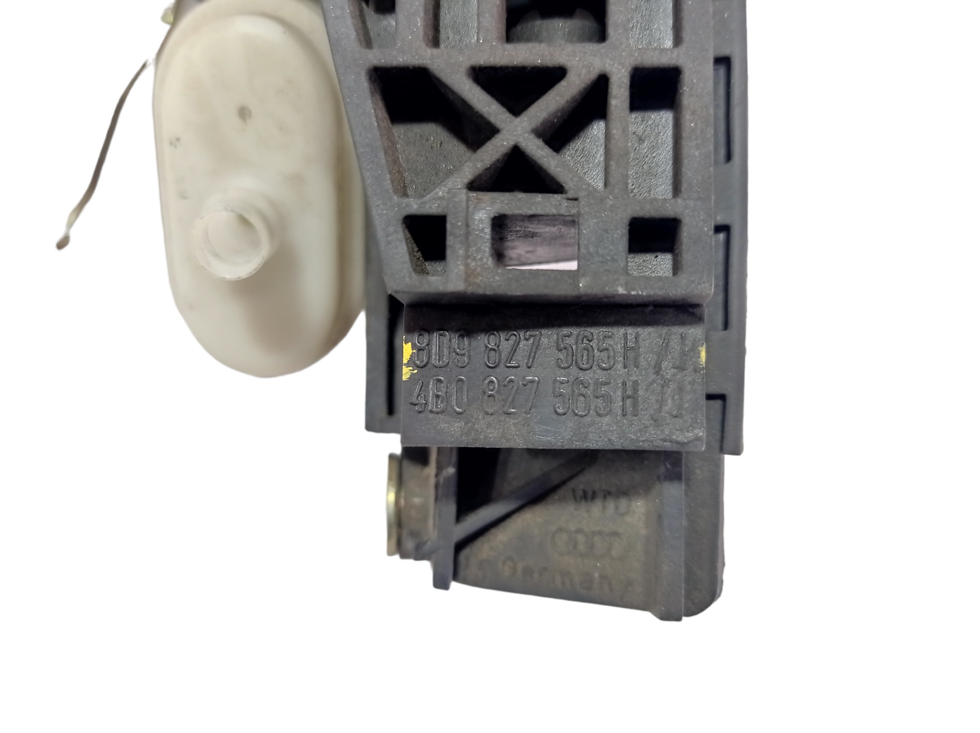 Fechadura Tampa Porta Mala Audi A3 2000 8d9827565h V109 4