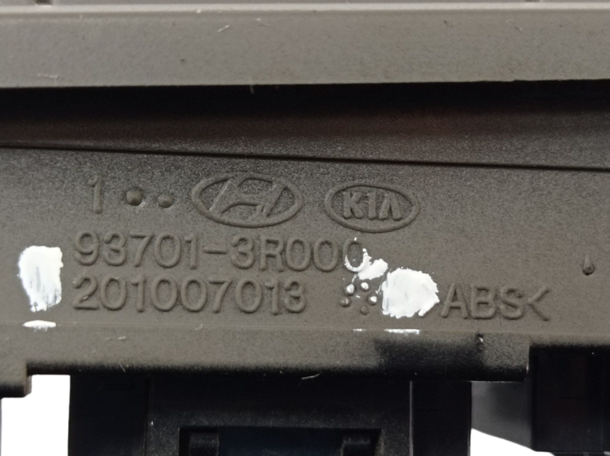 Botão Falso Painel Kia Cadenza 2013 V547 8