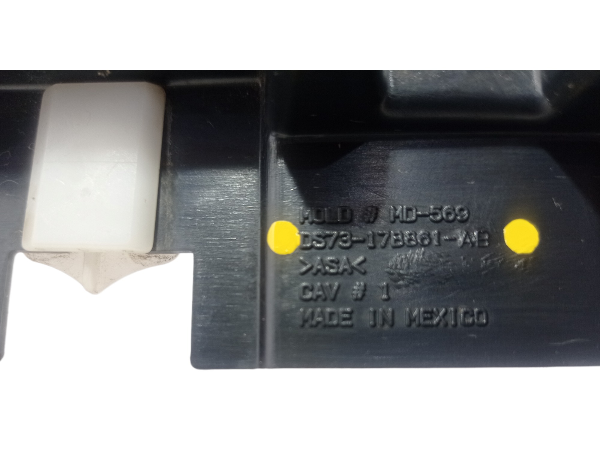 Guia Central Parachoque Traseiro Ford Fusion 2015 V464 3