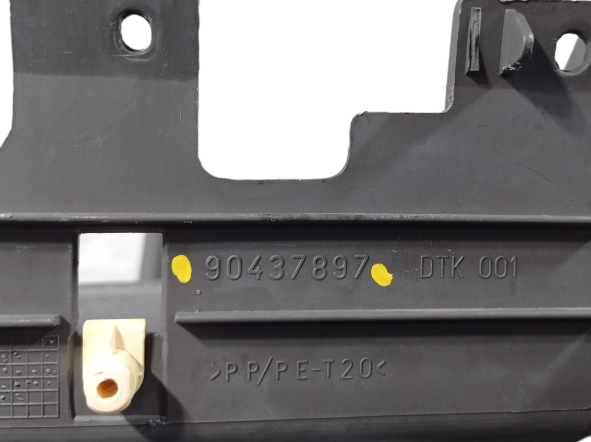 Console Gm Zafira 2.0 2005 90437897 V472 8