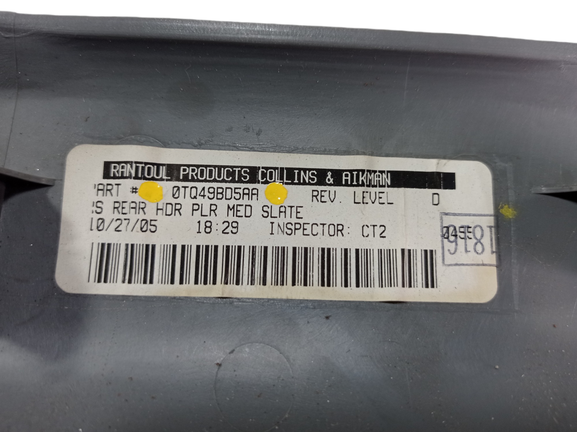 Acabamento Tampa Traseira Chrysler Grand Caravan 2006 V487 5