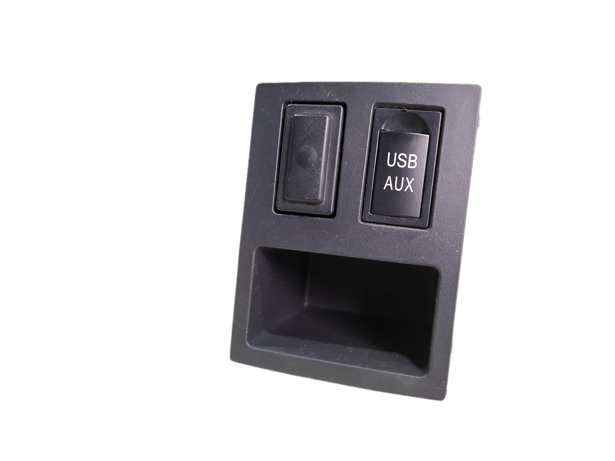 Acabamento Console Com Usb E Auxiliar Lifan X60 2015 V466 6