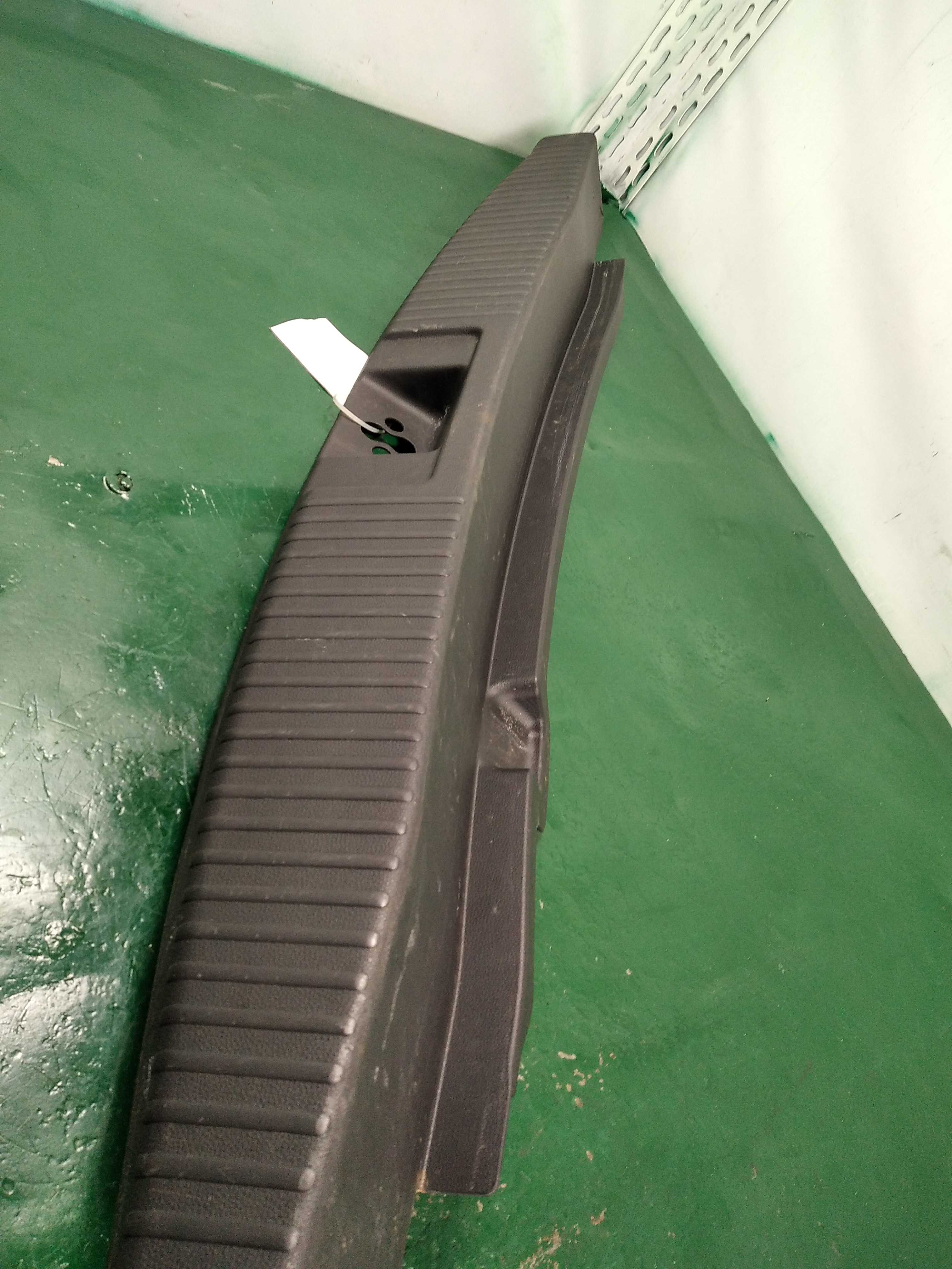 Acabamento Soleira Porta Malas Honda Hrv 17 A 2021 V322 2