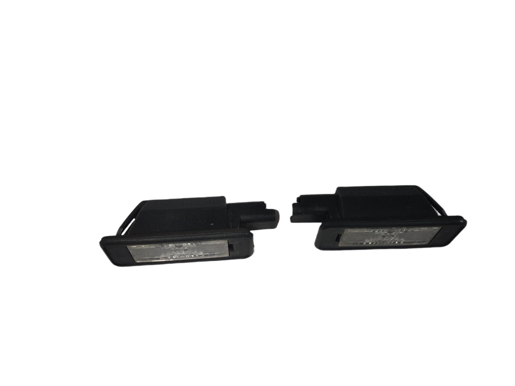 Luz De Placa Peugeot 2008 2019 V341 2