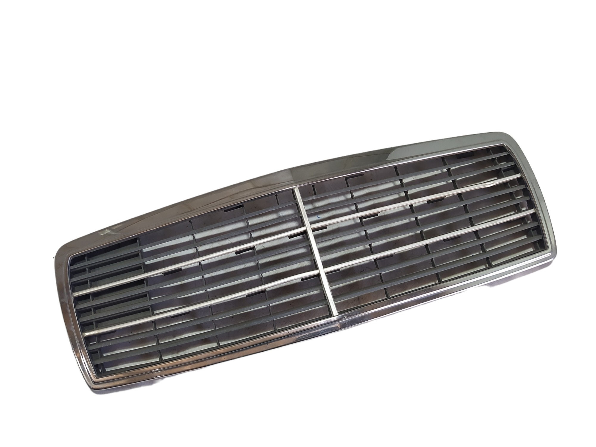 Grade Frontal Mercedes C230 2.3 1998 V483 8