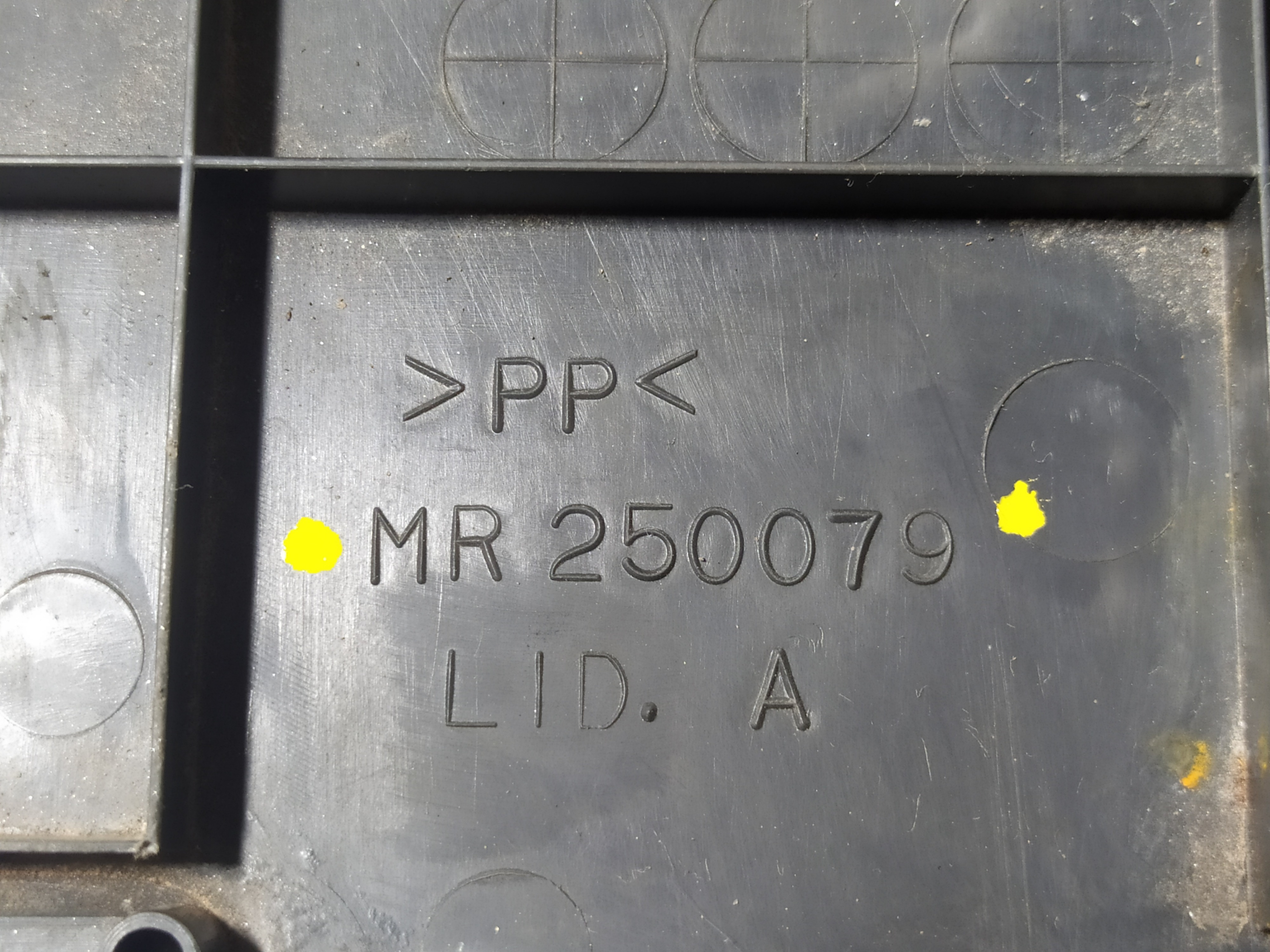 Tampa Acabamento Porta Mala Mitsubishi Pajero V569 7