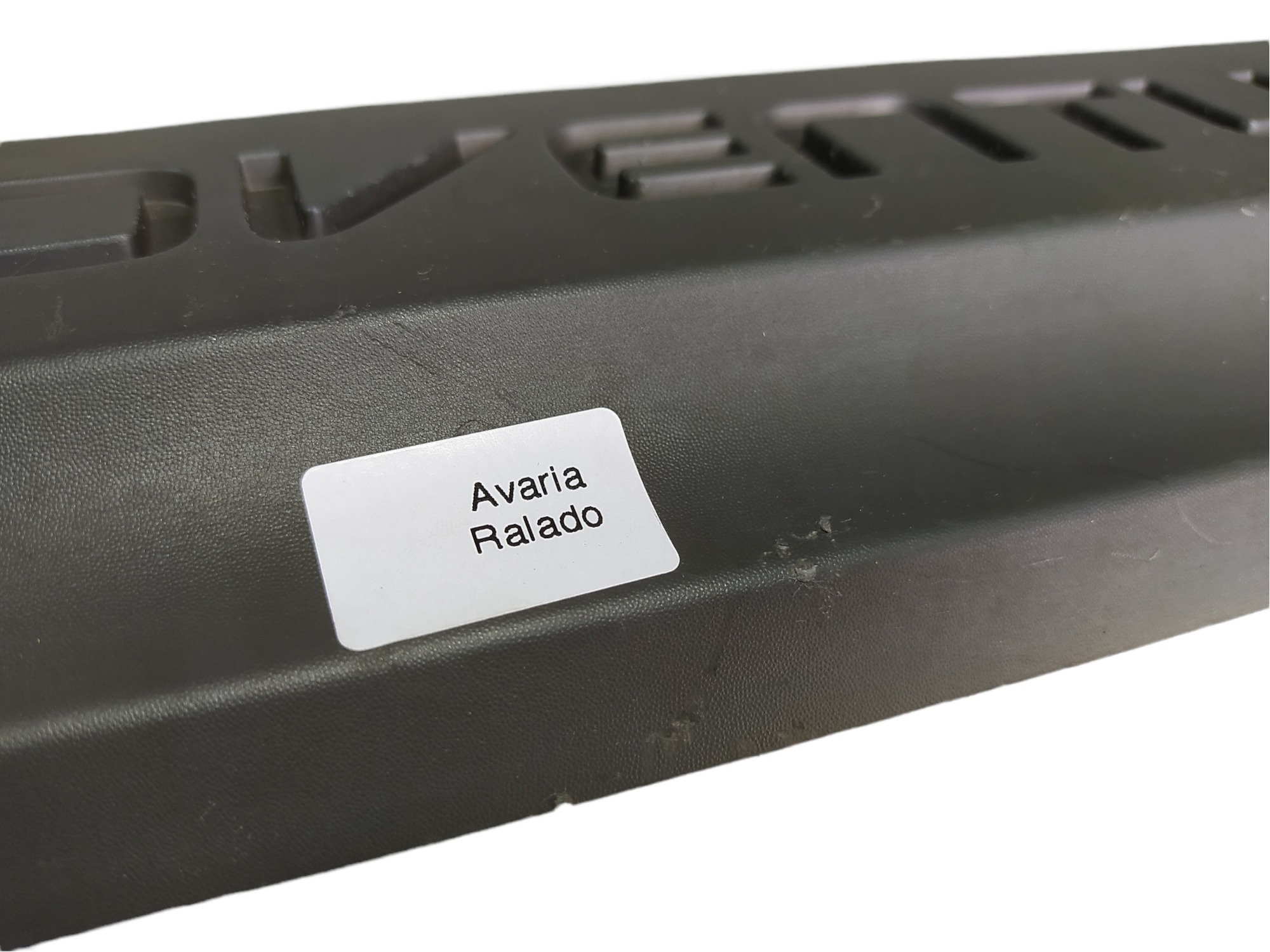 Friso Lateral Esquerdo Fiat Strada Adventure 2016 V225 8