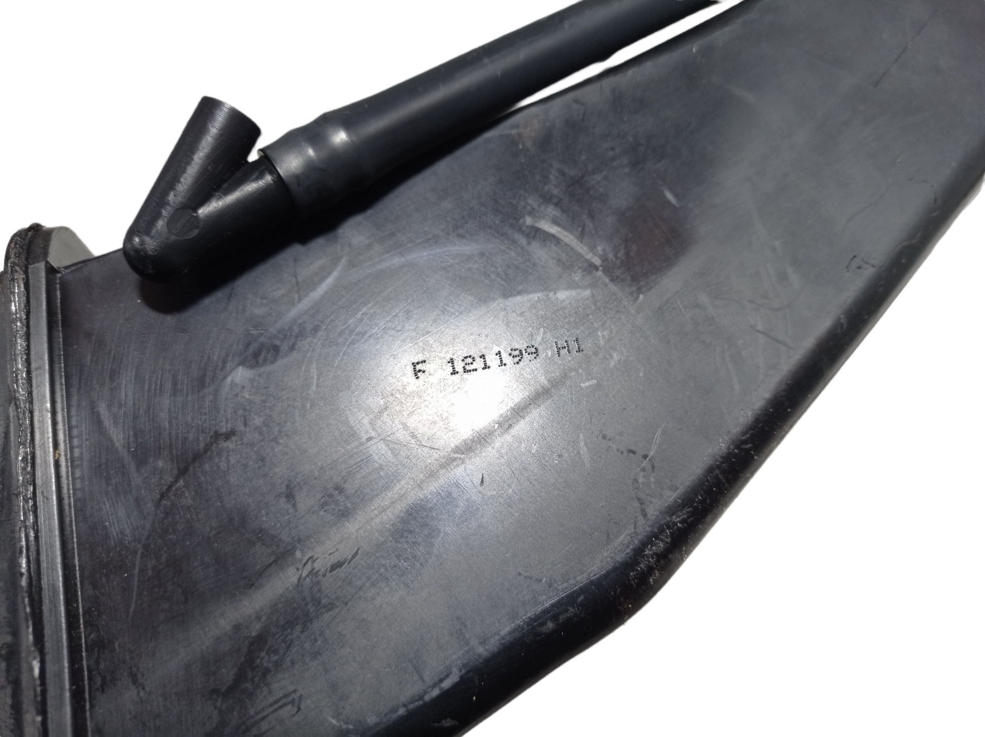 Canister Audi A6 2.7 Biturbo 2001 V261 9
