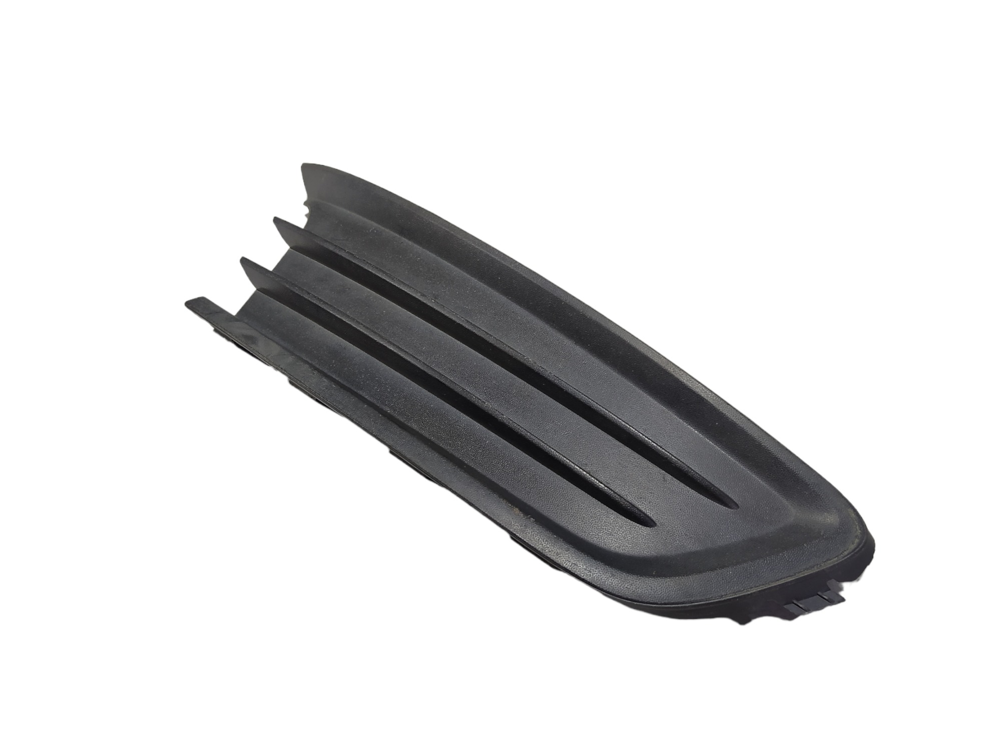 Grade Direita Farol De Milha S/furo Gol Voyage 5u0853666g Vl 4