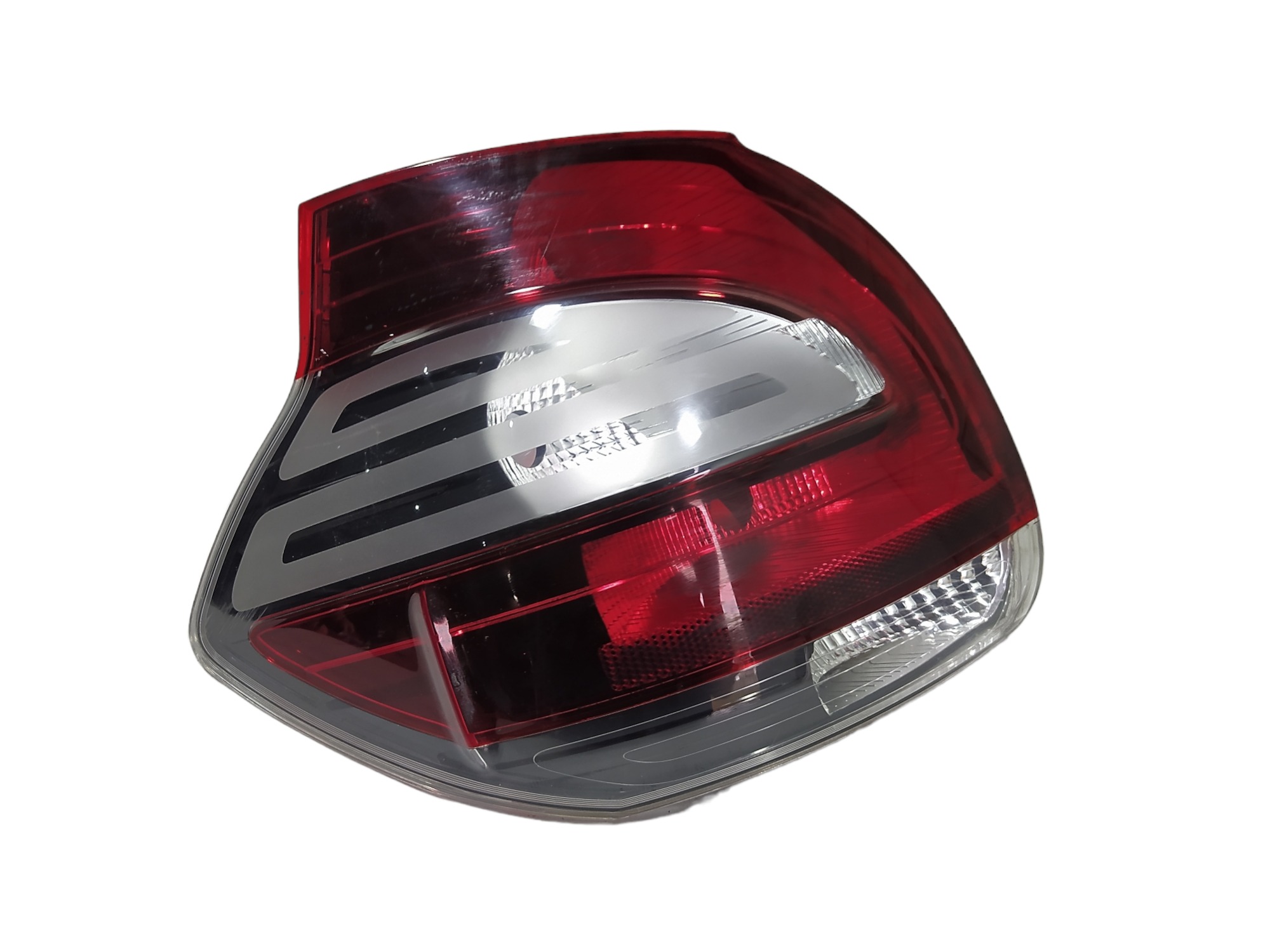 Lanterna Esquerda Fiat Mobi Way On 2016 A 2025 V438 3