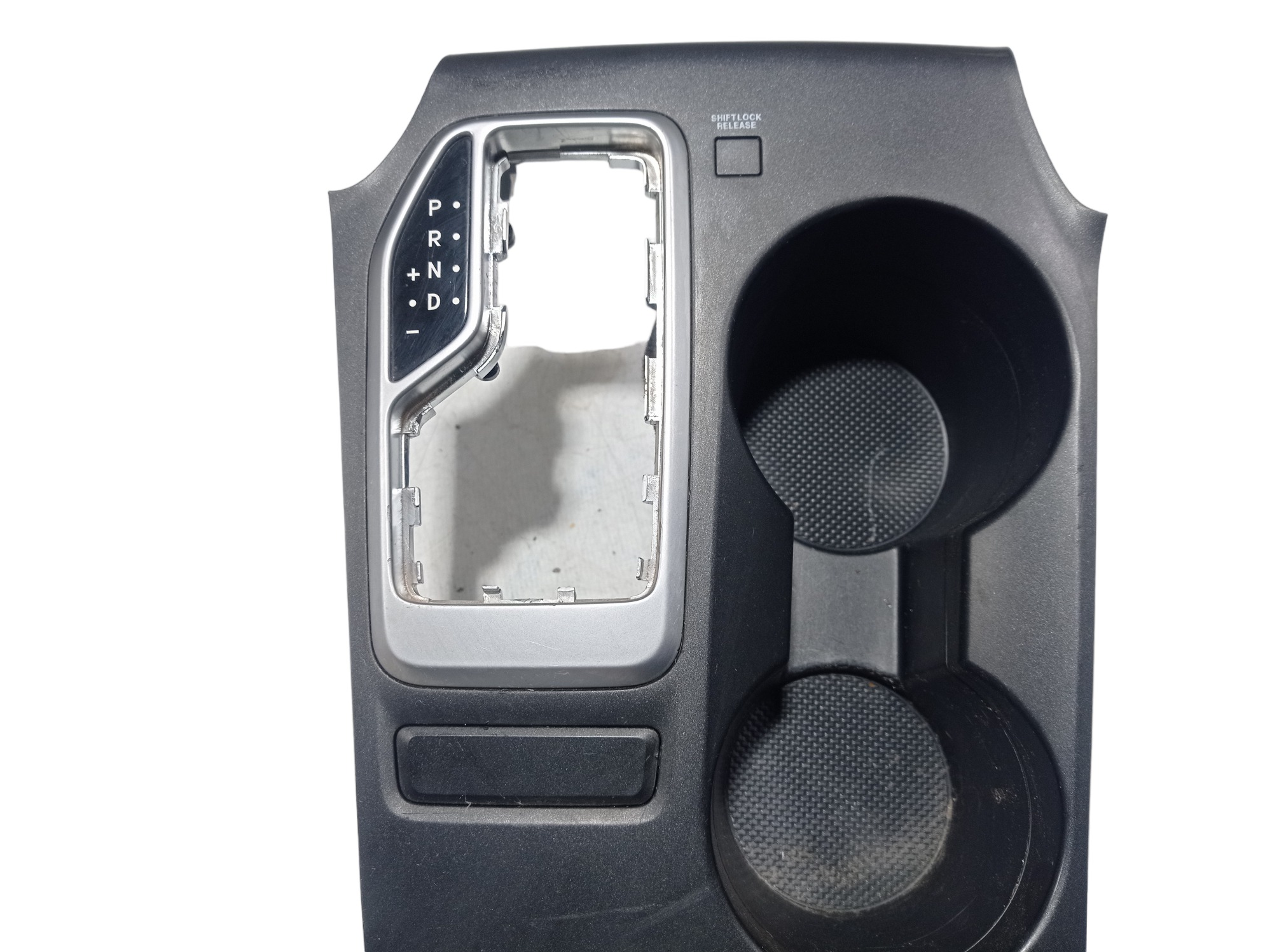 Porta Copos Console Central Hyundai Ix35 2016 A 2019 V556 3