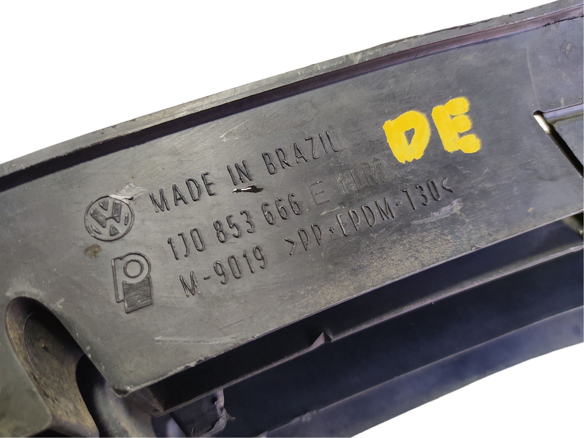 Grelha Esquerda Parachoque Dianteiro Vw Golf 2.0 2000 V478 10