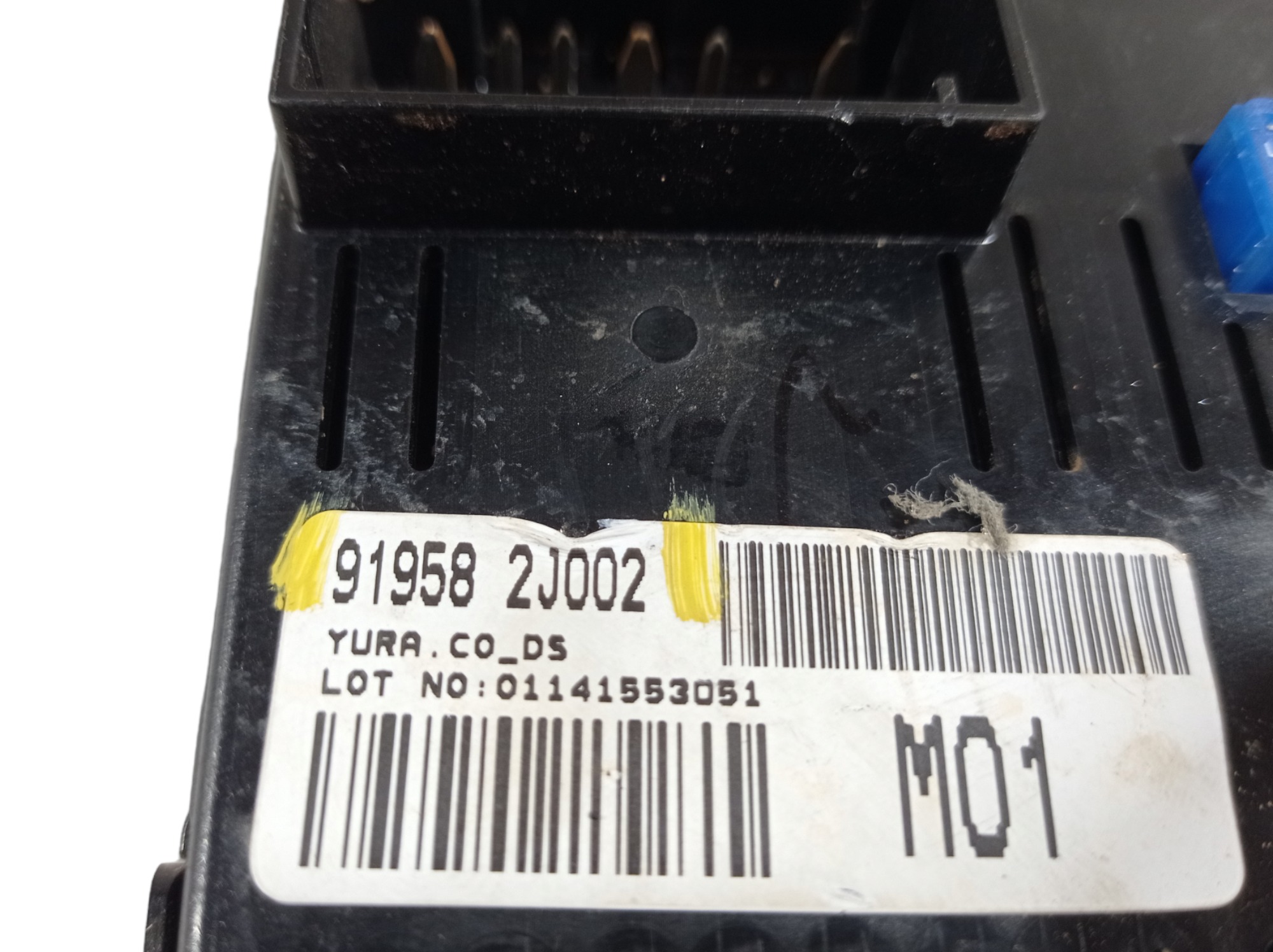 Caixa De Fusível Kia Mohave 3.0 2015 919582j002 V555 1
