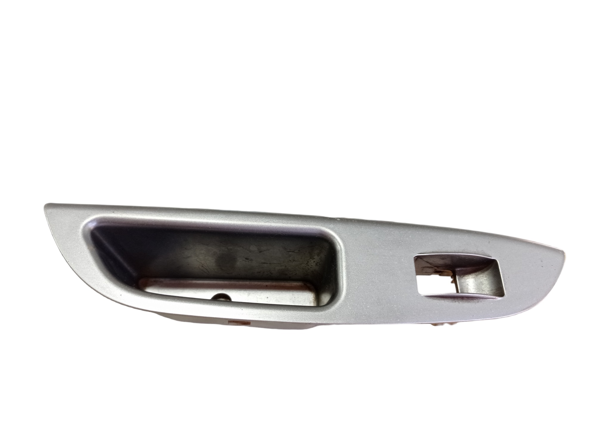 Moldura Botão Vidro Porta Traseira Direita Lifan 530 15 V567 2