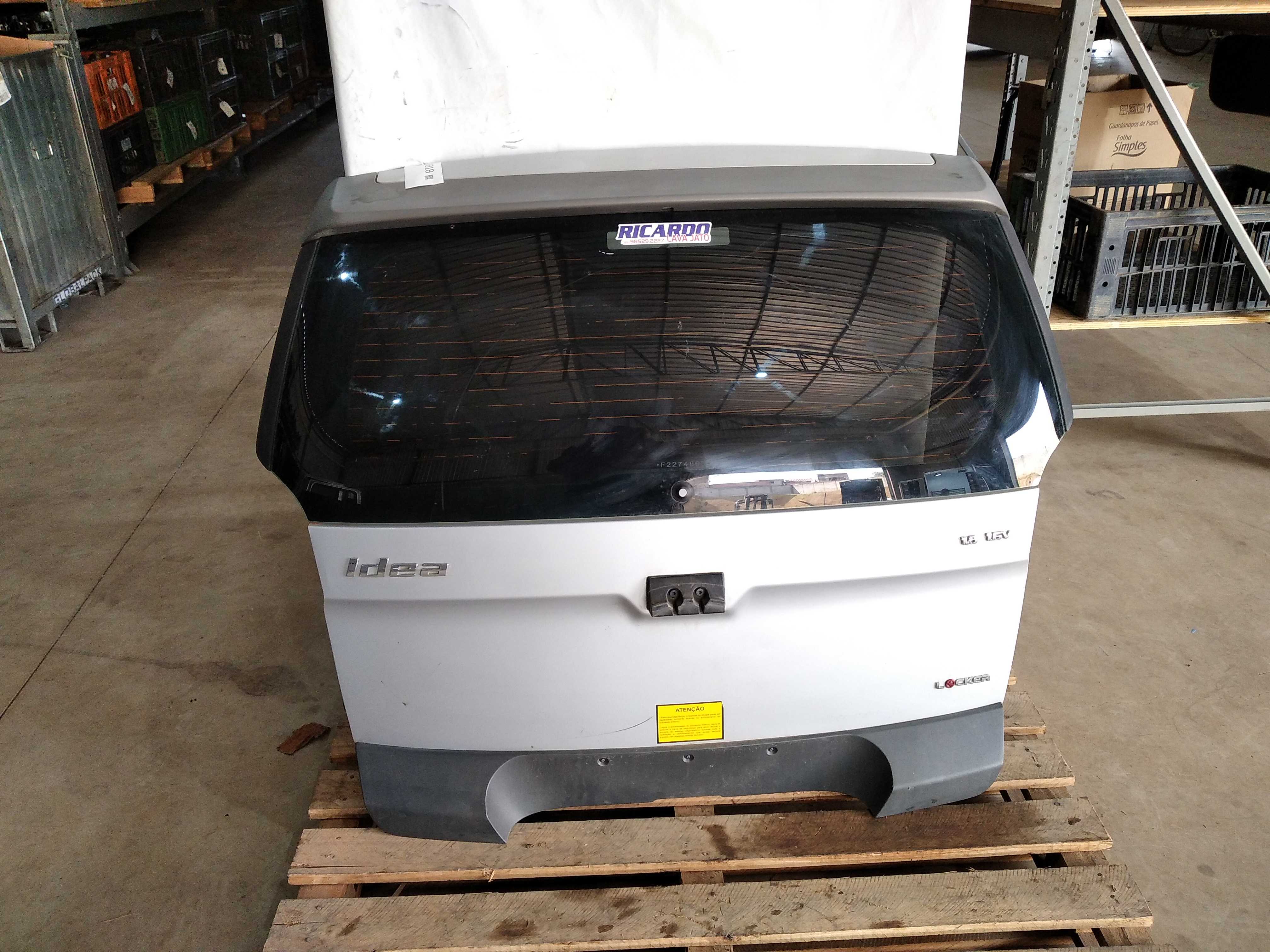 Tampa Traseira Fiat Idea Adventure 2014 V355 2