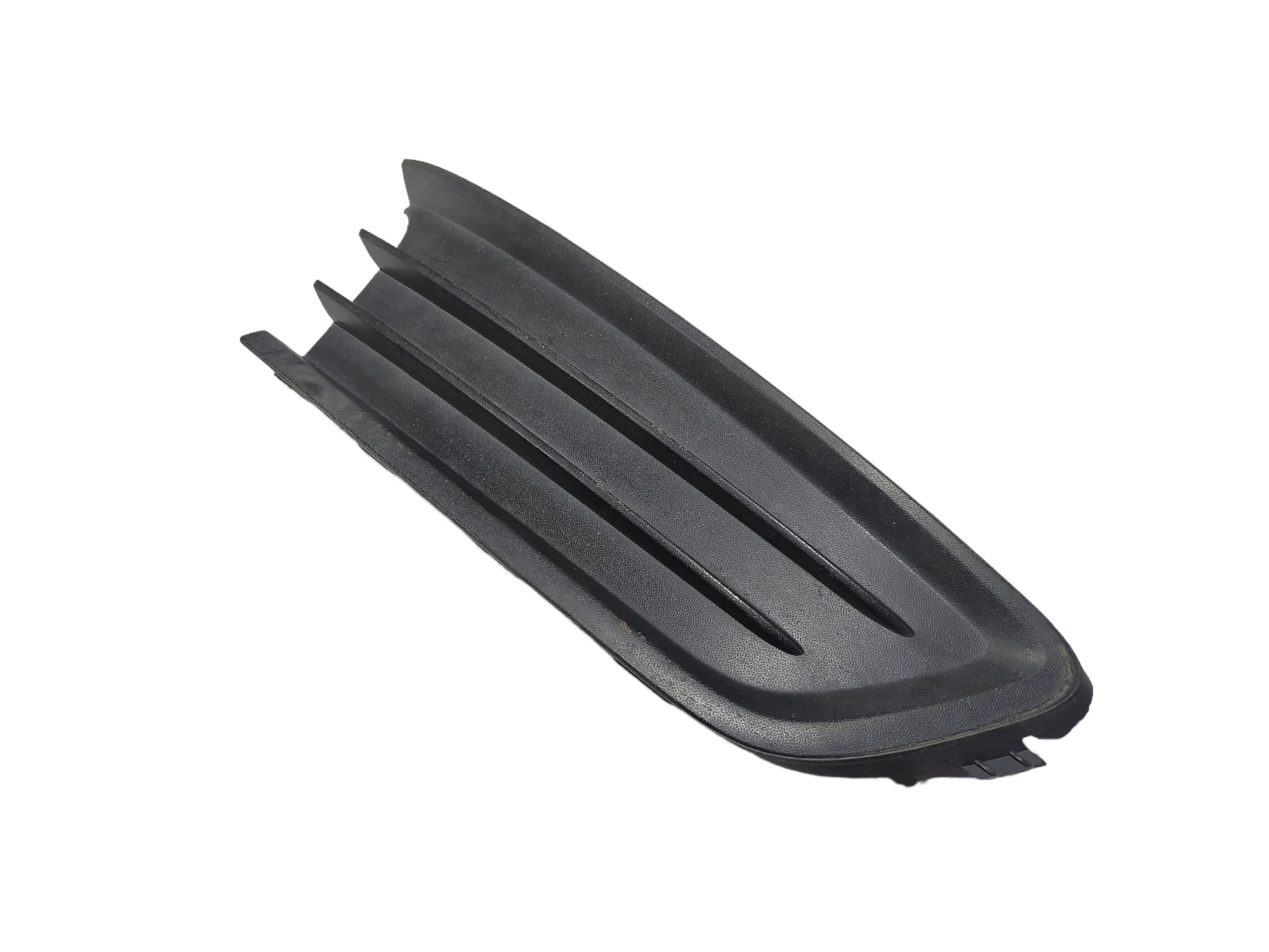 Grade Direita Farol De Milha S/furo Gol Voyage 5u0853666g Vl 6