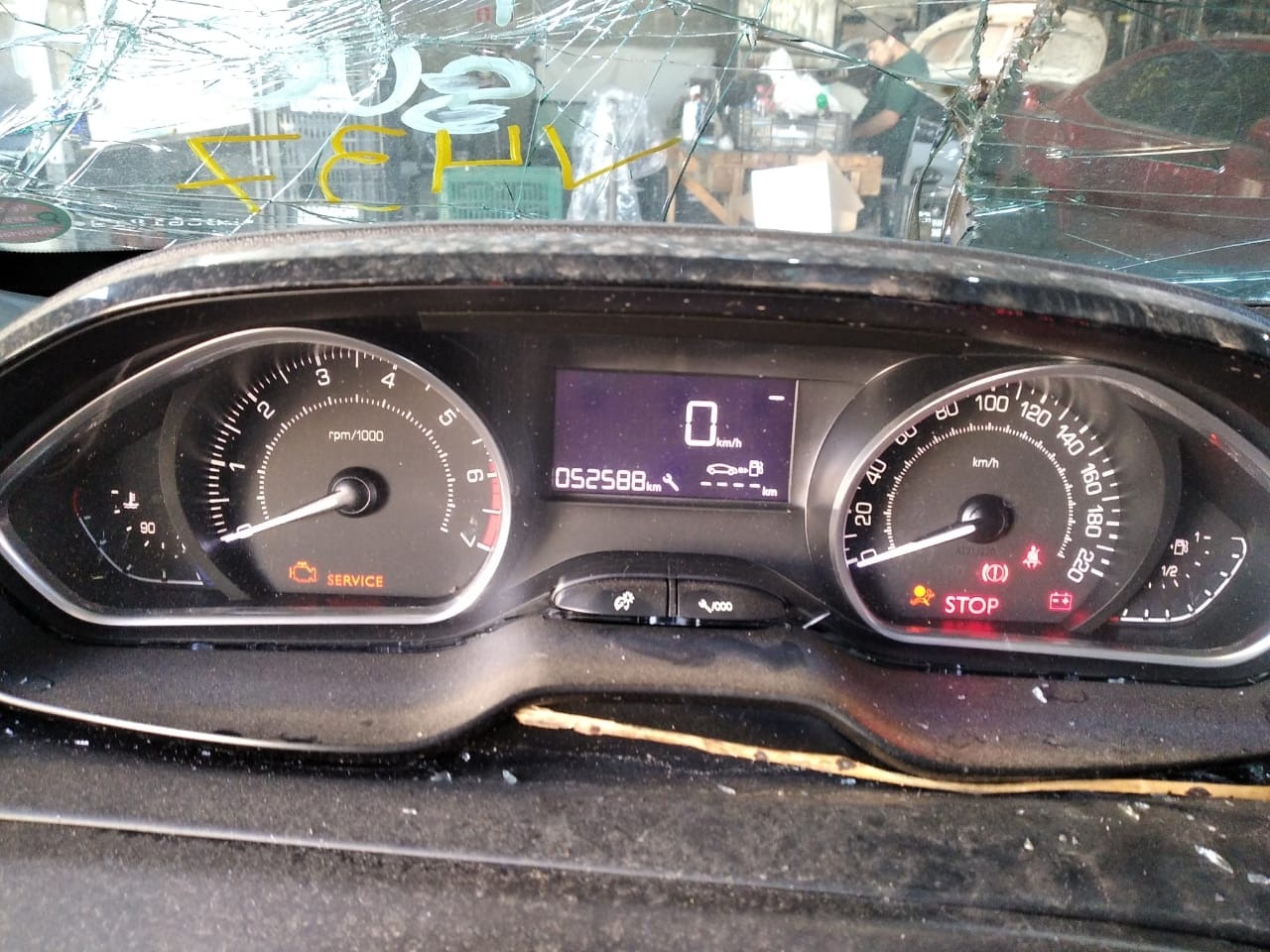 Sucata Peugeot 2008 1.6 16v 2017 v437 informações gerais 4