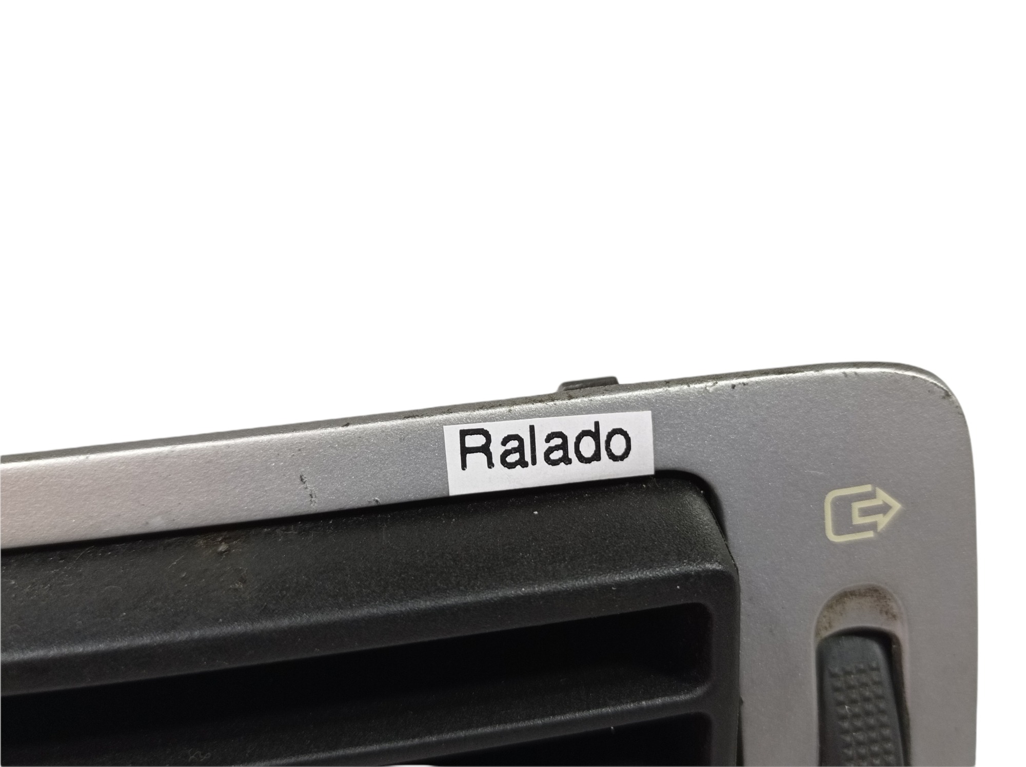 Difusor De Ar Esquerdo  Peugeot 307 20s 2007 V241 8