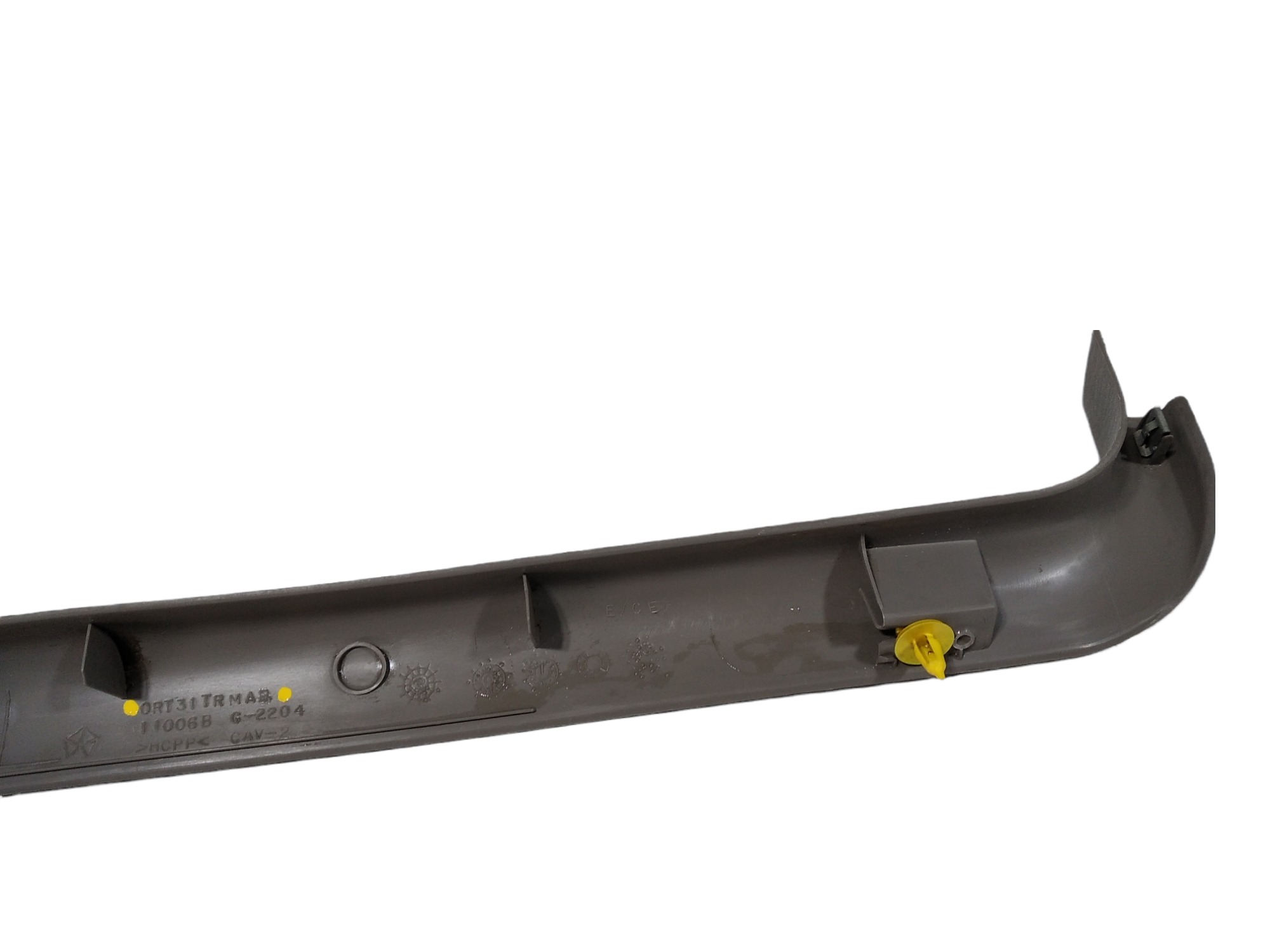 Moldura Vidro Porta Traseira Esquerda Grand Caravan 03 V458 7