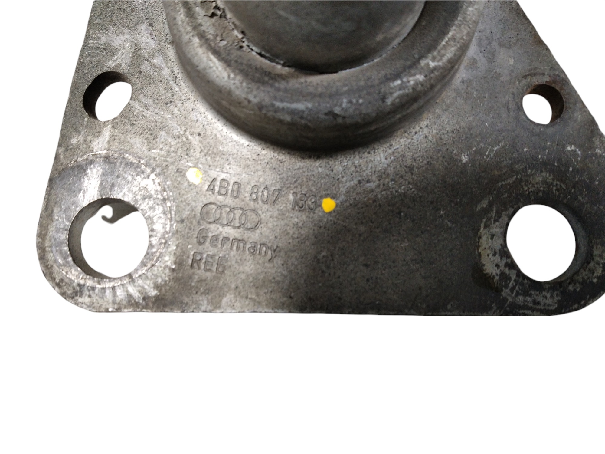 Suporte Alma Parachoque Dianteiro Esquerdo Audi A6 2002 V261 8