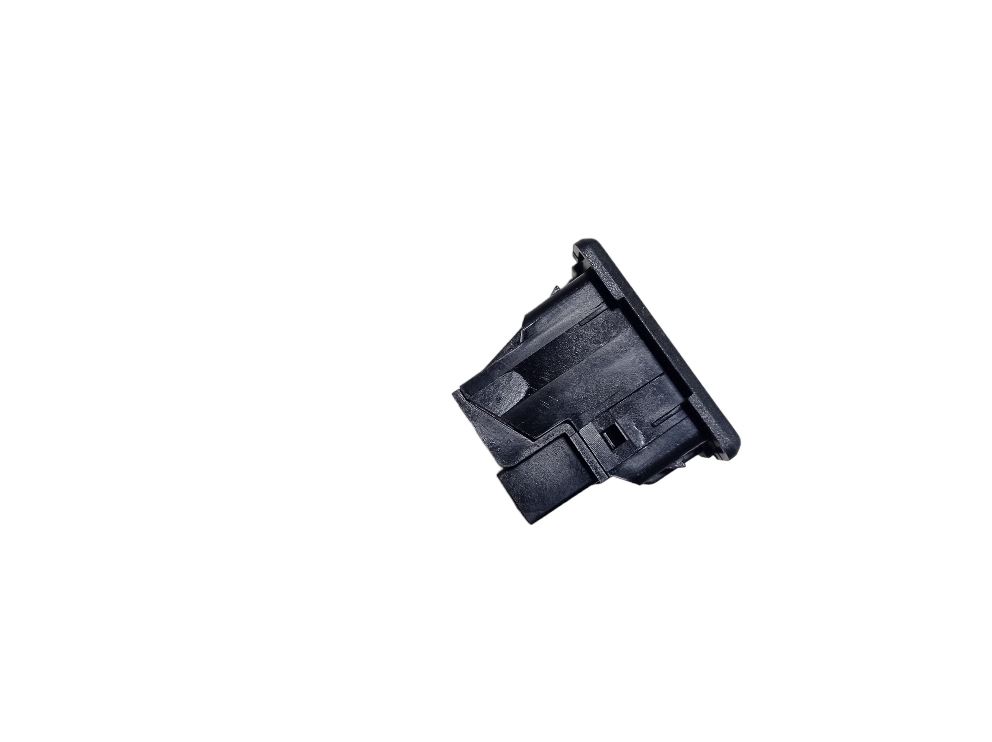 Entrada Usb Console Nissan Altima 2014 V564 7