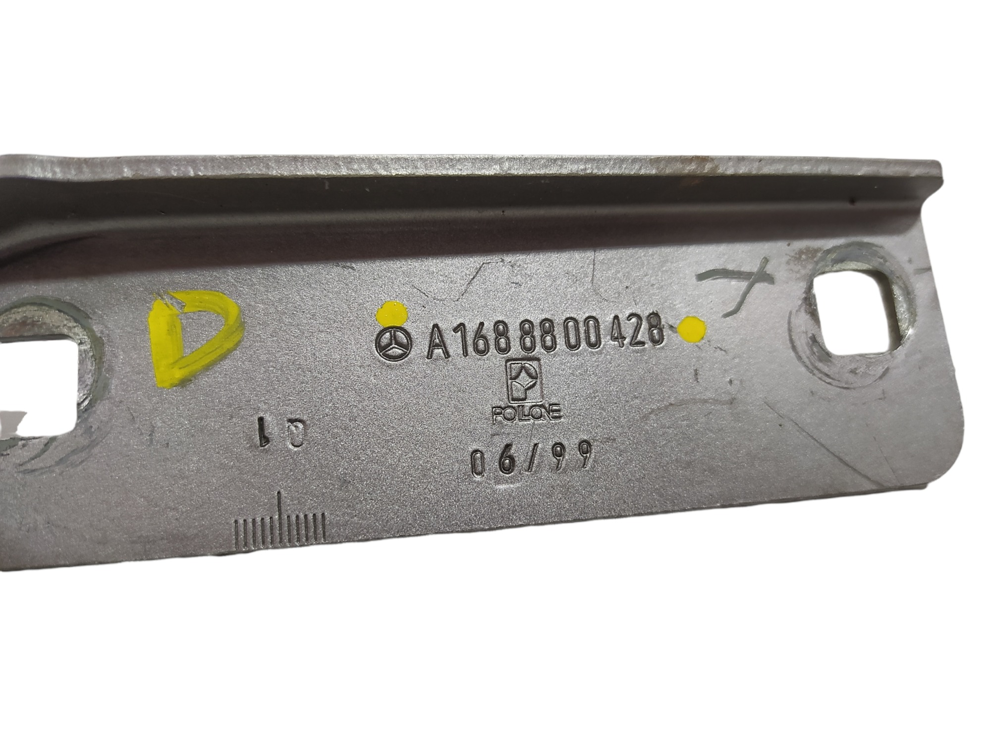 Dobradiça Direita Do Capô Mercedes Benz A160 1999 V388 9