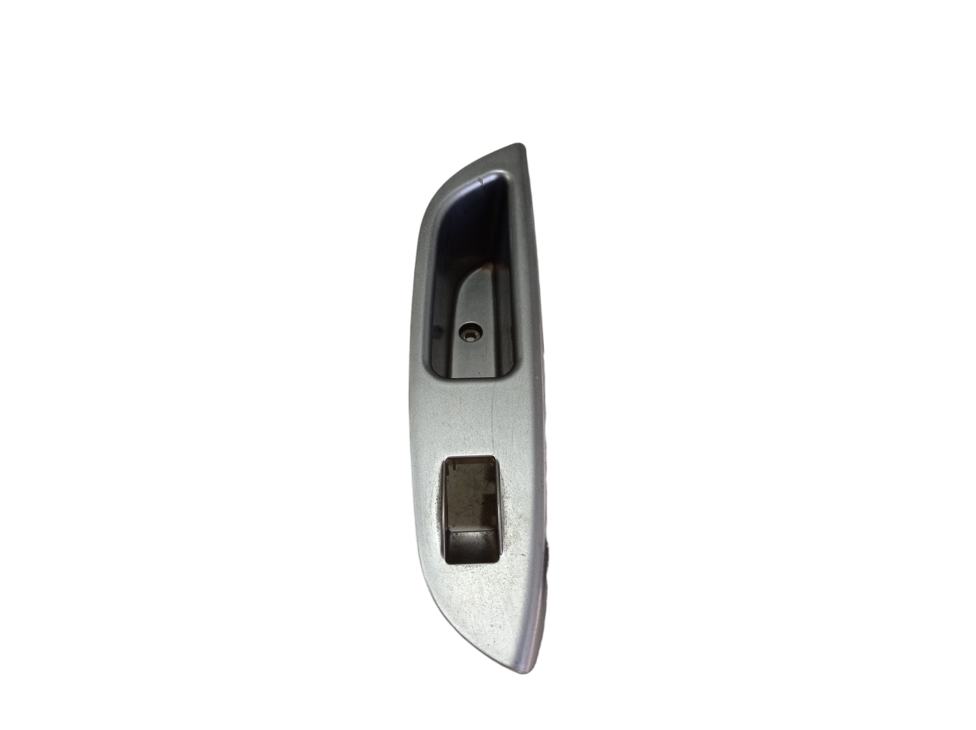 Moldura Botão Vidro Porta Traseira Direita Lifan 530 15 V567 7