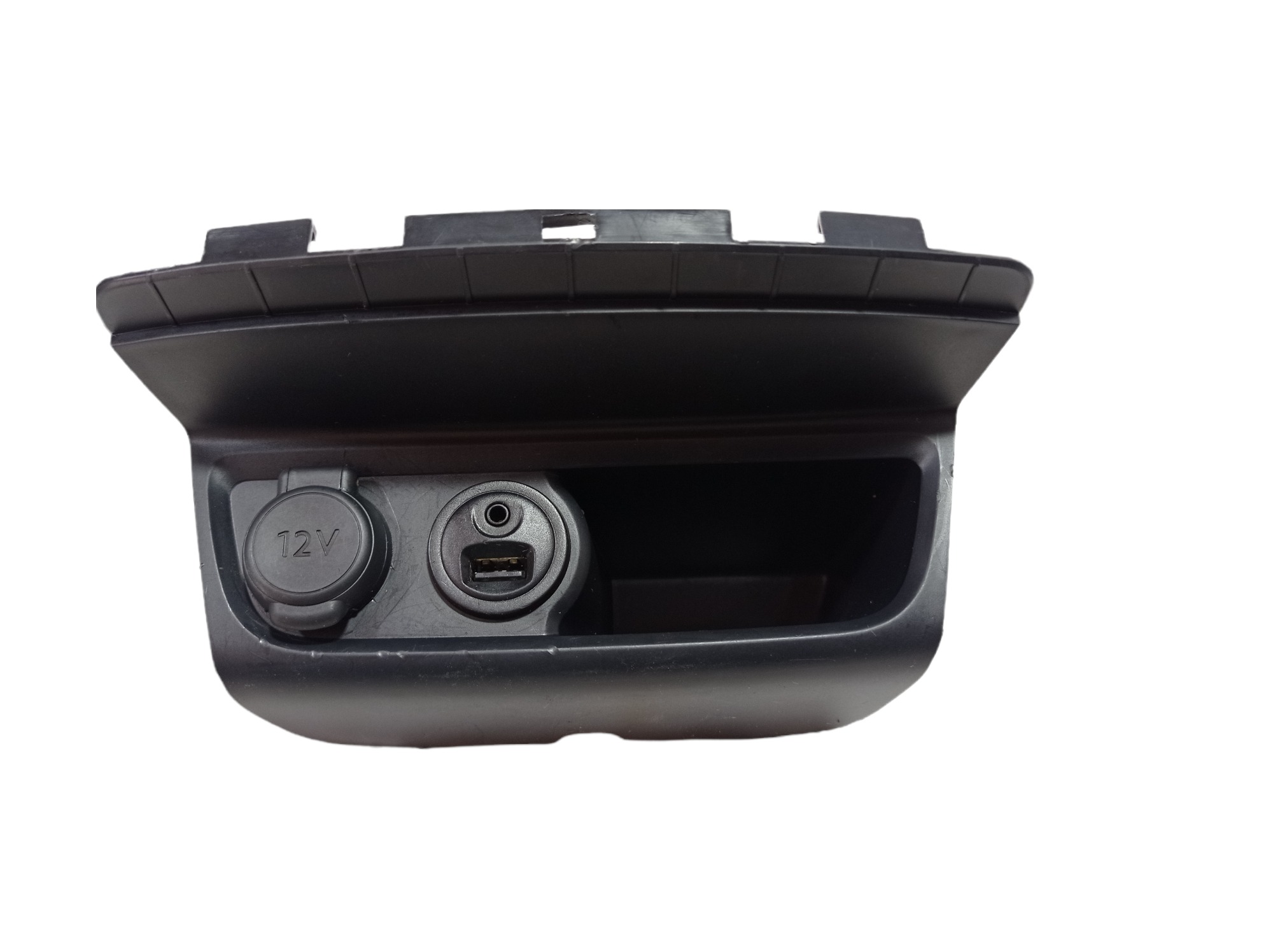 Porta Treco Entrada Usb Tomada 12v Peugeot 2008 2017 V437 Preto 1