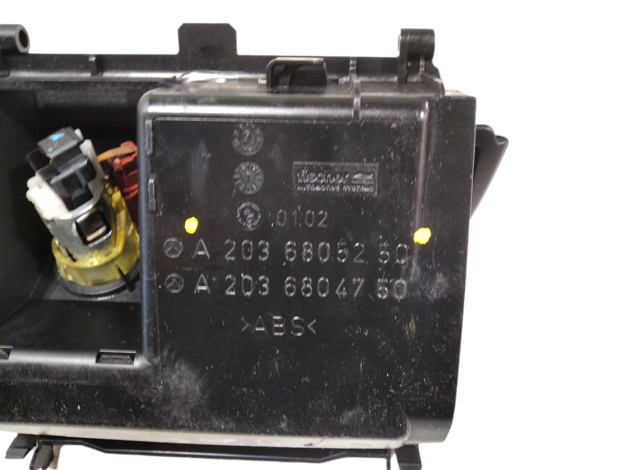 Cinzeiro Porta Treco Mercedes Benz C200 C320 2005 V91 9