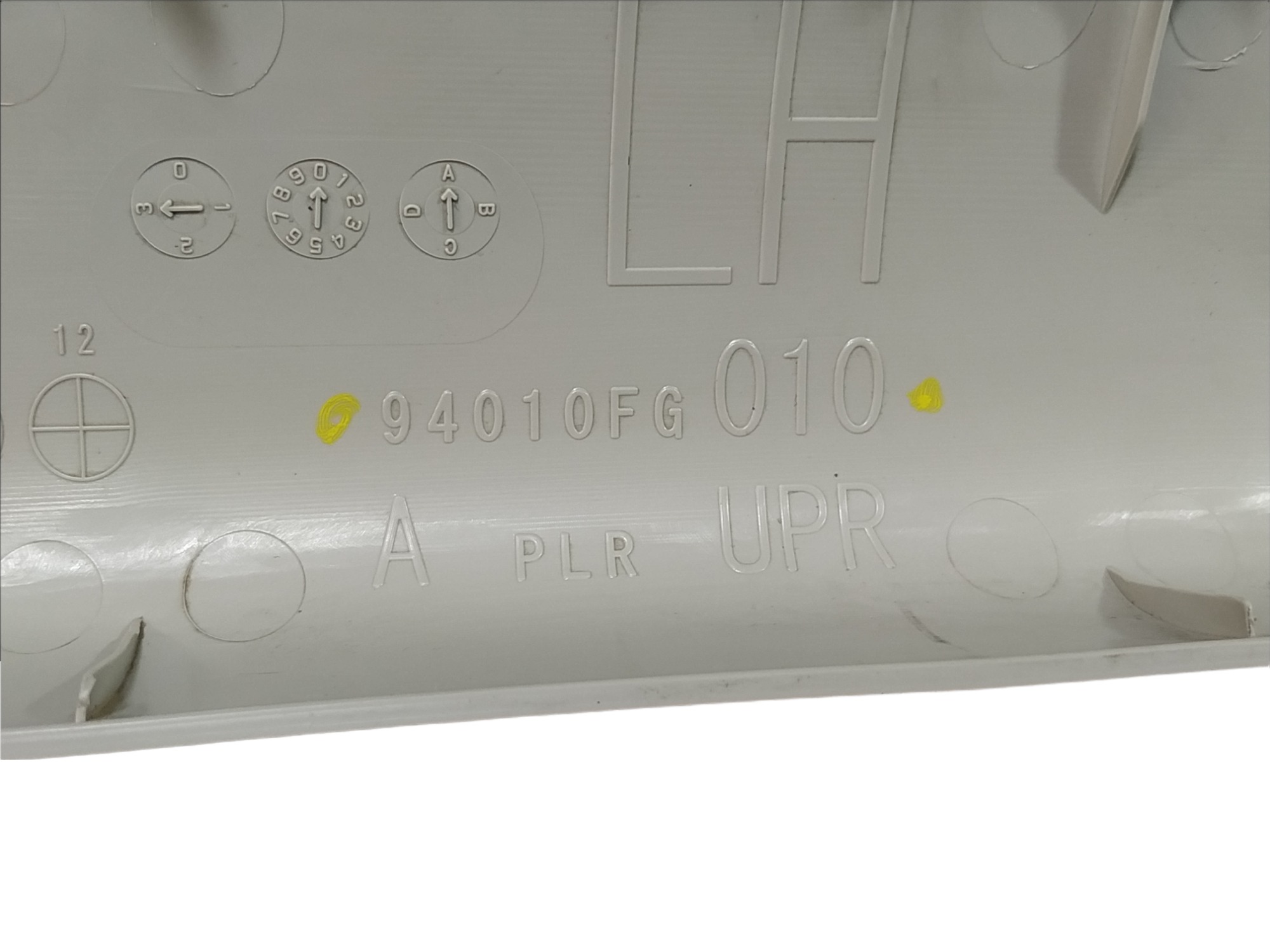 Acabamento Coluna Dianteira Esquerda Subaru Impreza V375 9