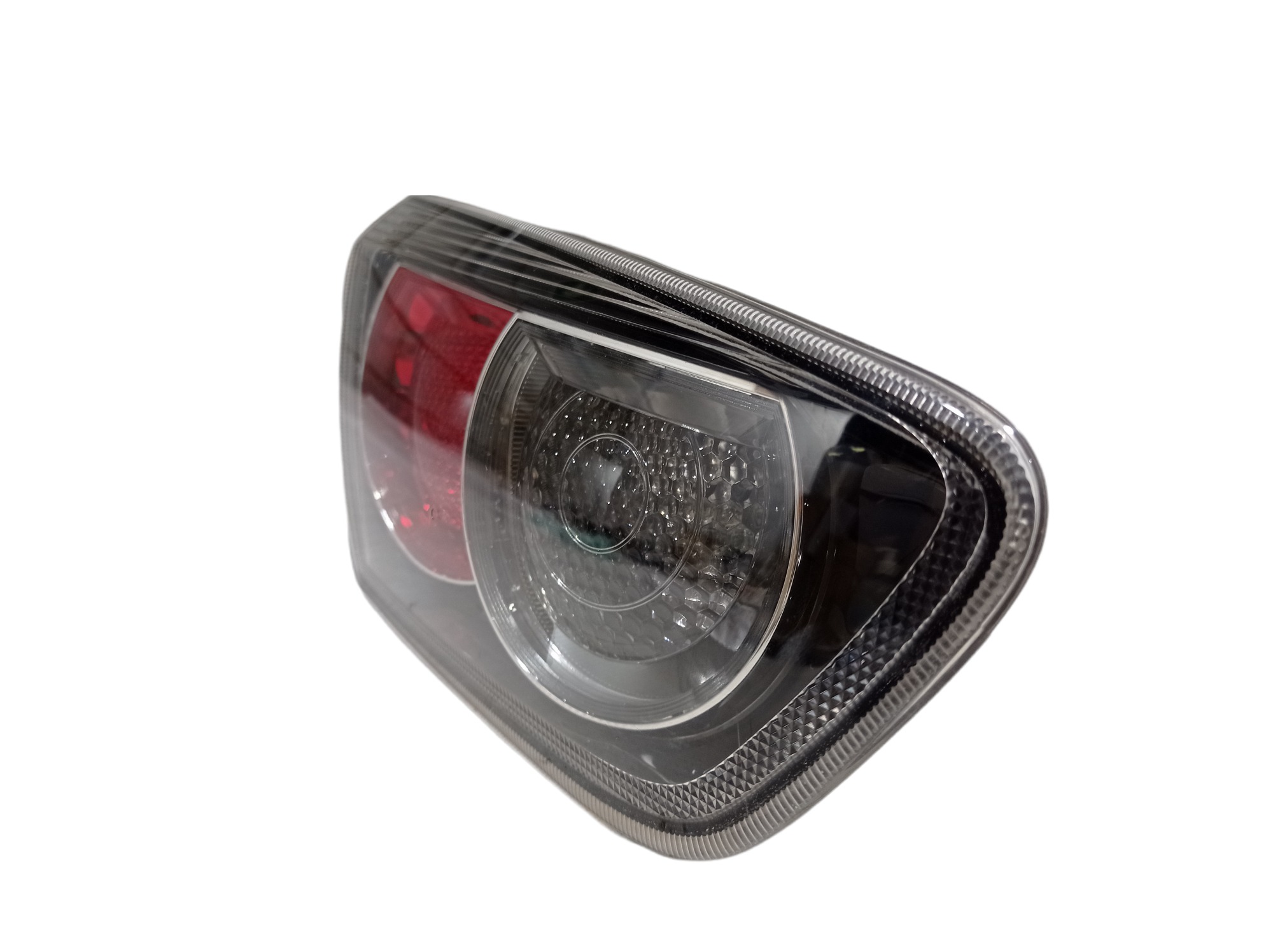 Lanterna Tampa Traseira Esquerda Lancer 2011 A 2015 V420 2
